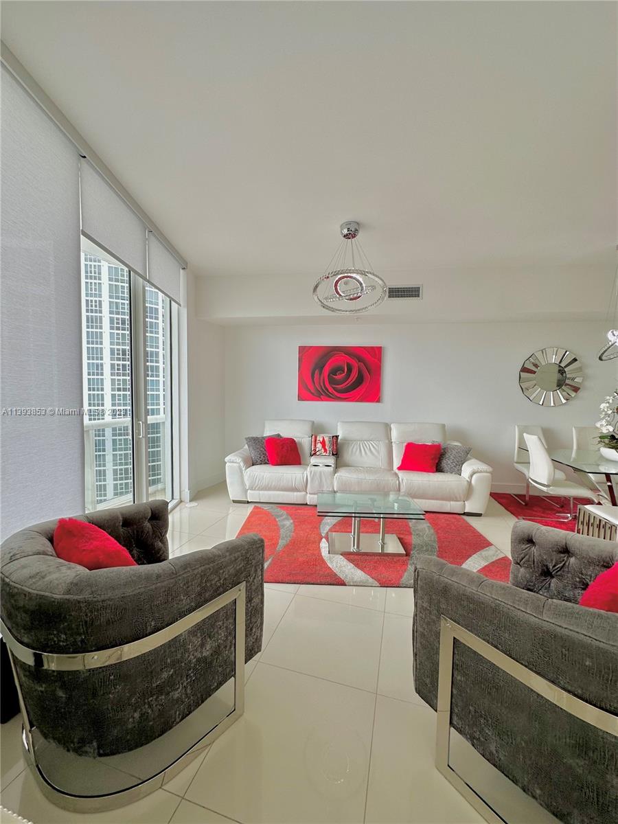 TRUMP PALACE CONDO - Residential Lease