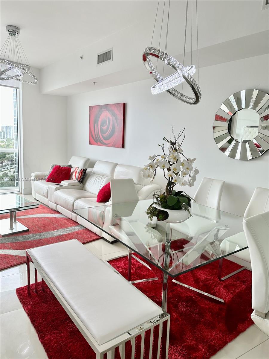 TRUMP PALACE CONDO - Residential Lease