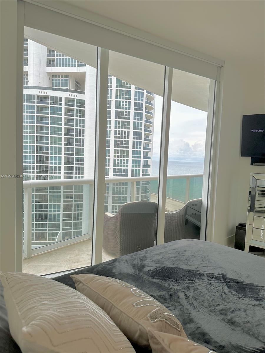 TRUMP PALACE CONDO - Residential Lease