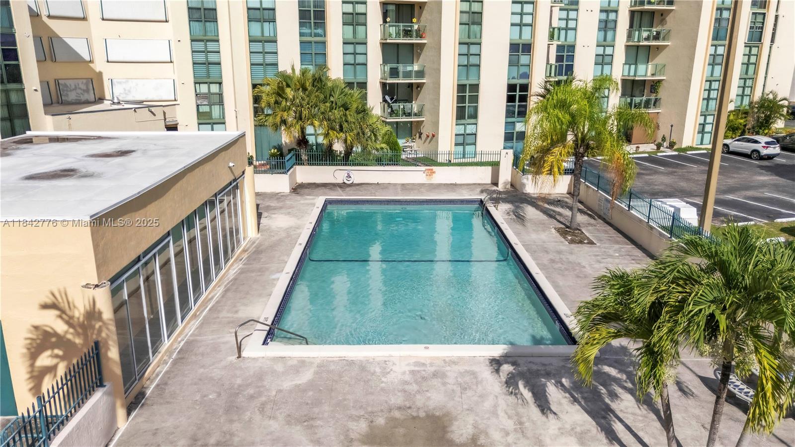 CORAL TOWERS CONDO - Residential Lease