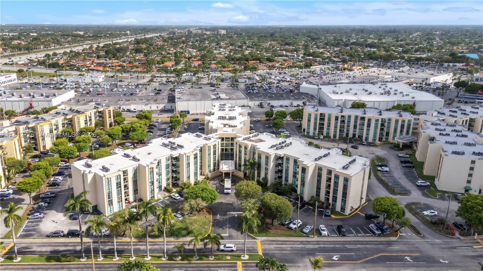 CORAL TOWERS CONDO - Residential Lease