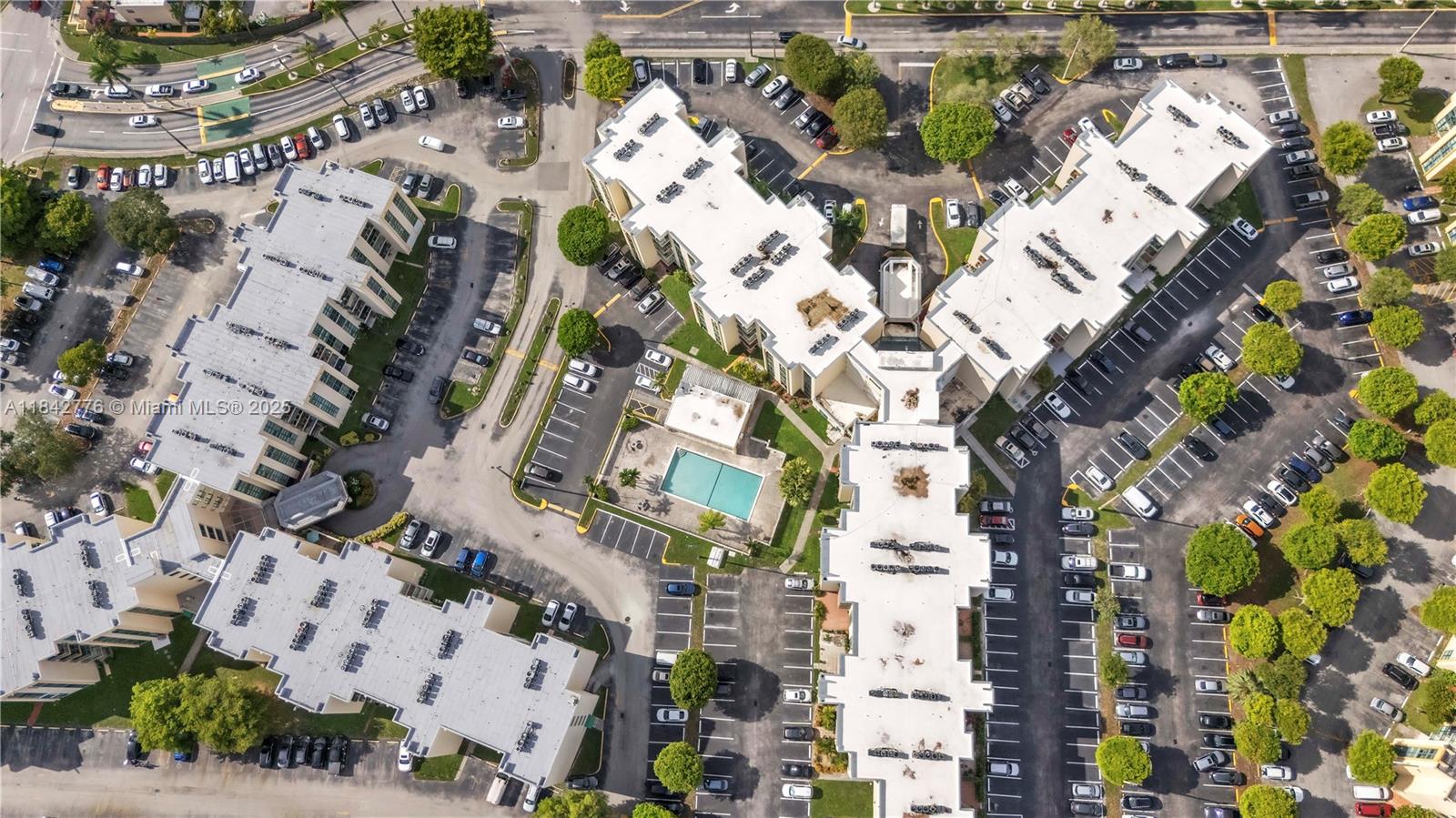CORAL TOWERS CONDO - Residential Lease