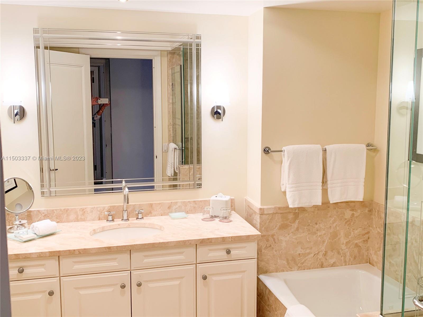 MILLENNIUM TOWER CONDOMIN - Residential Lease