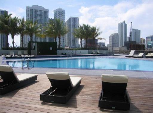 IVY CONDO - Residential Lease