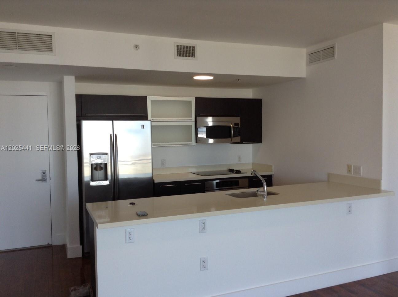 IVY CONDO - Residential Lease