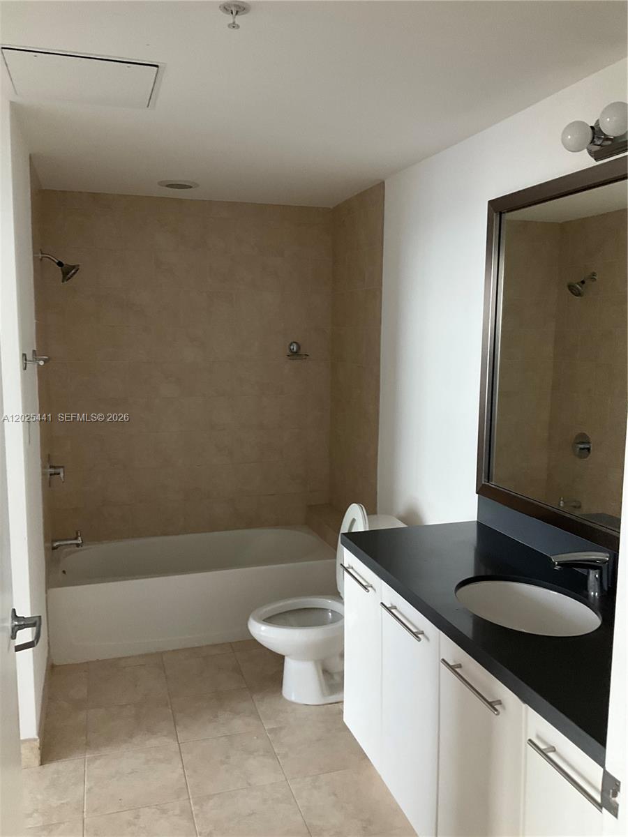 IVY CONDO - Residential Lease