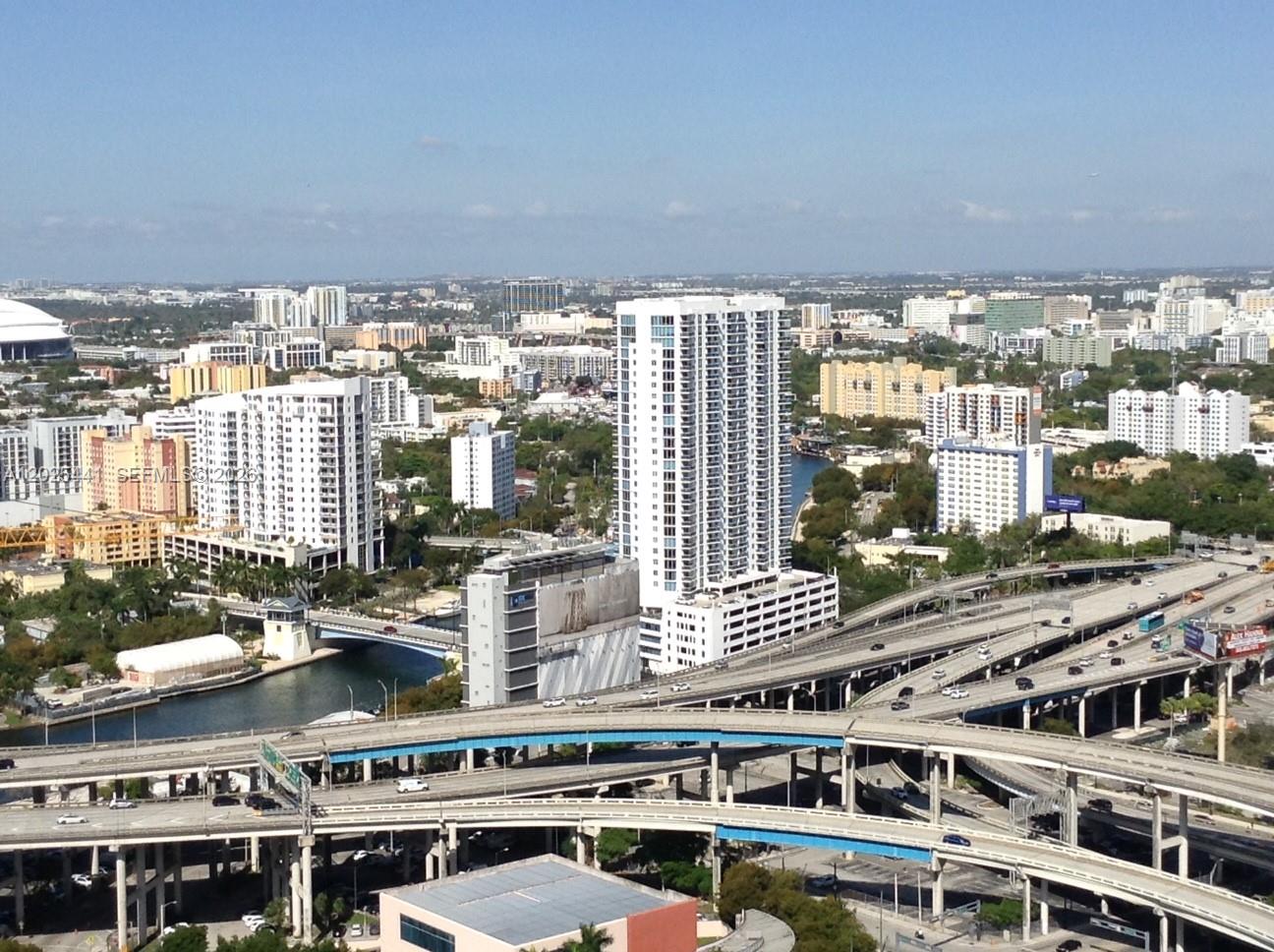 IVY CONDO - Residential Lease