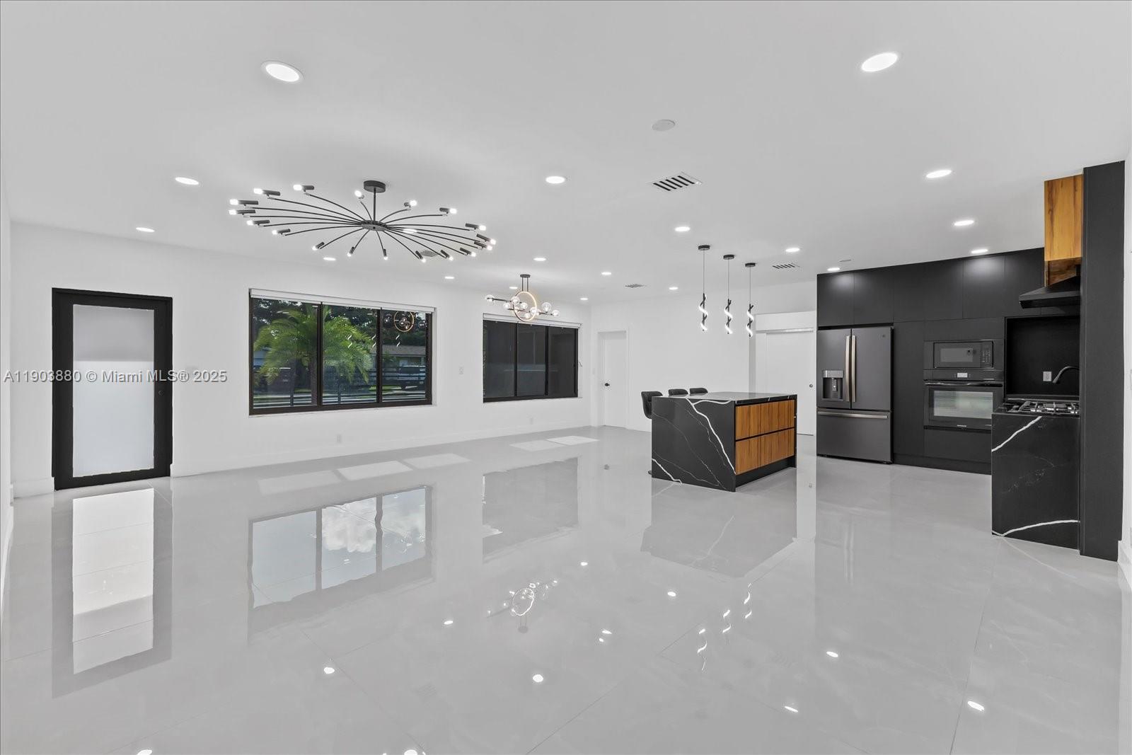 GREYKNOLL ESTATES - Residential