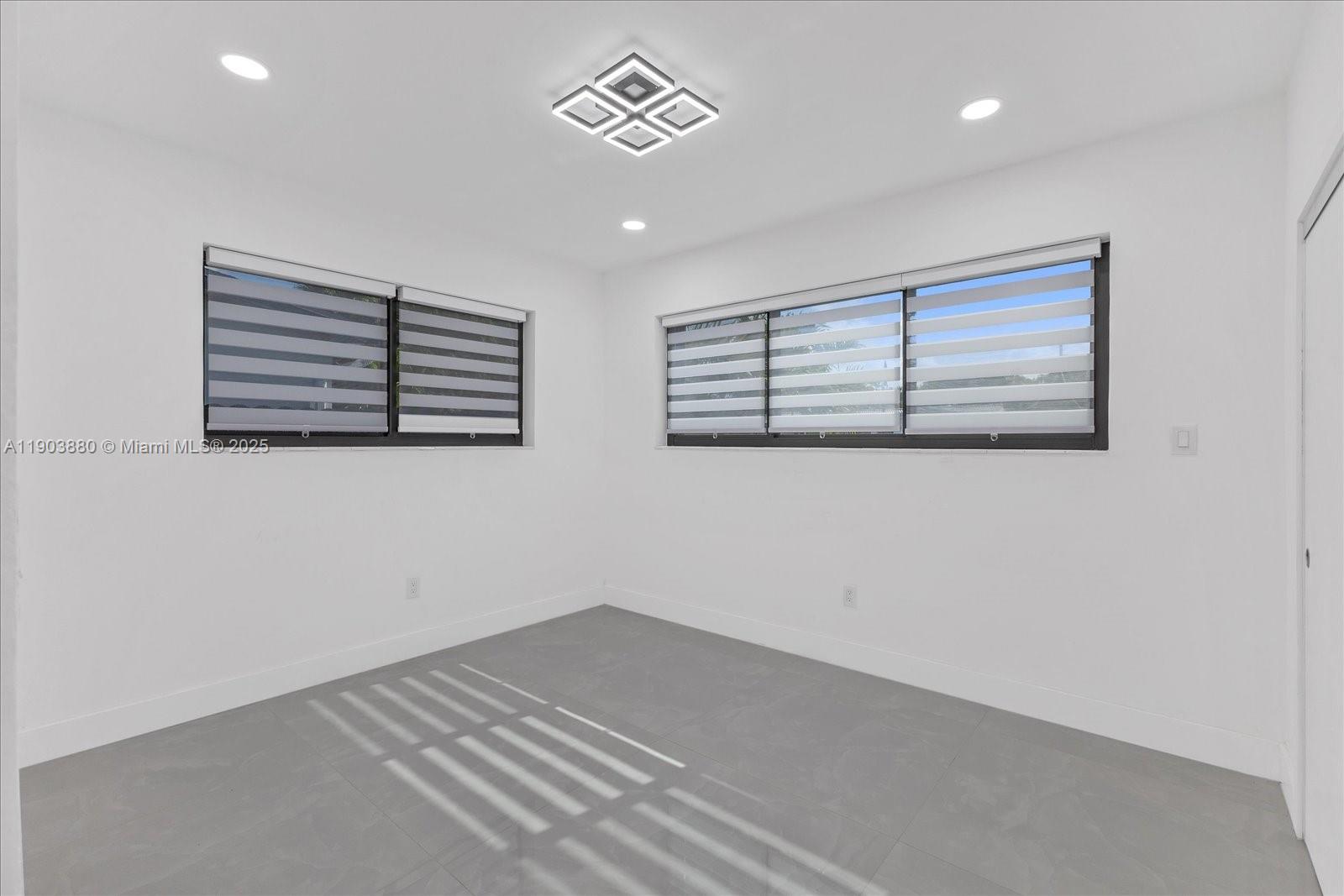 GREYKNOLL ESTATES - Residential