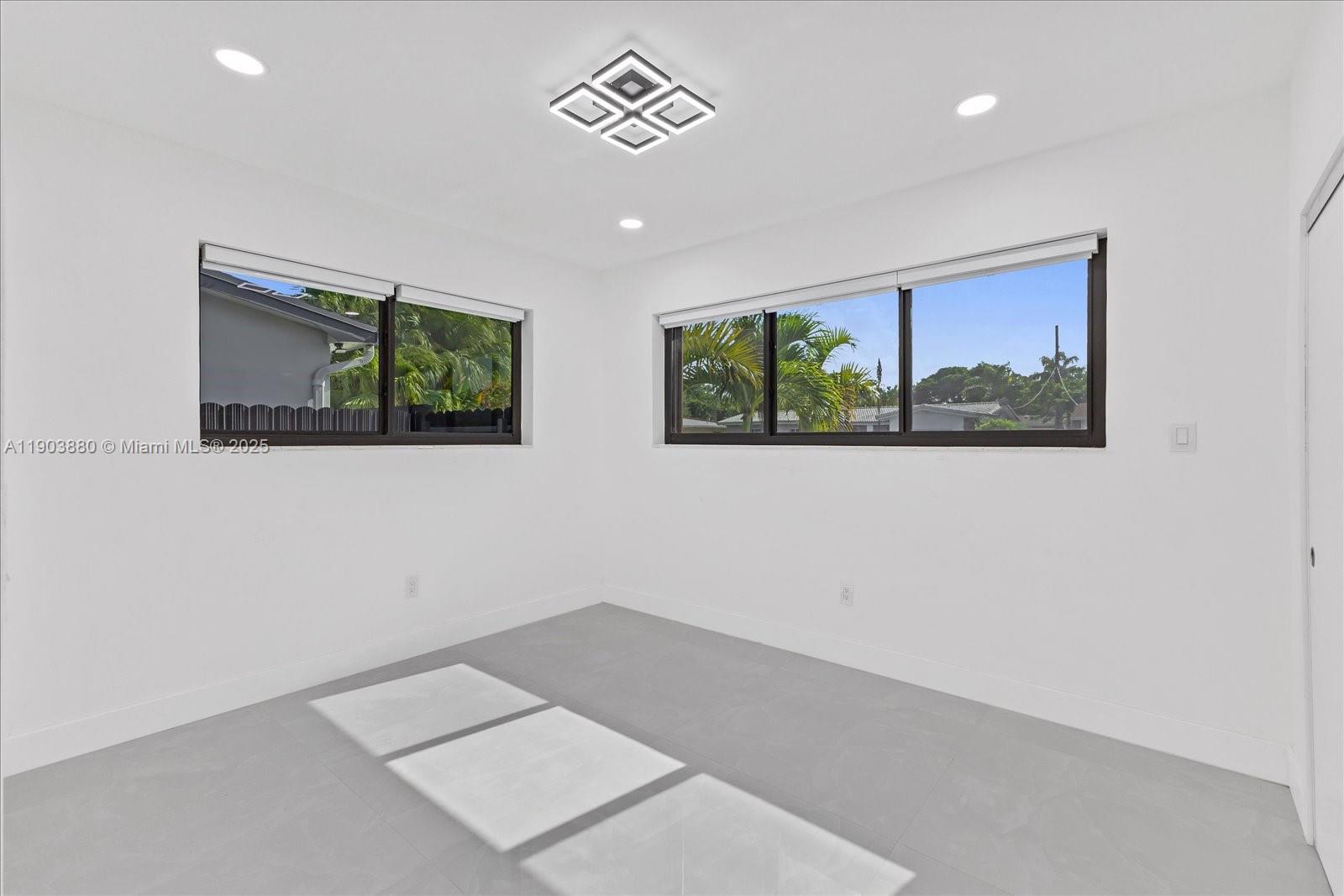 GREYKNOLL ESTATES - Residential