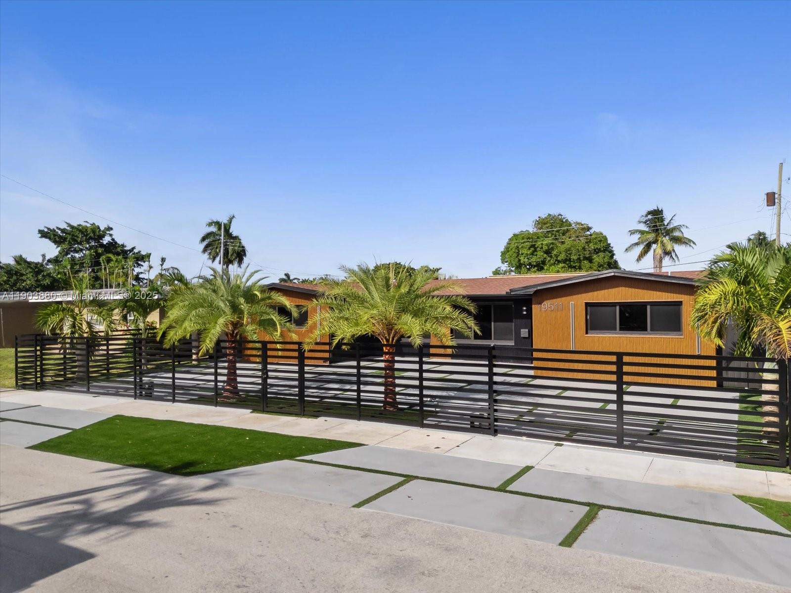 GREYKNOLL ESTATES - Residential