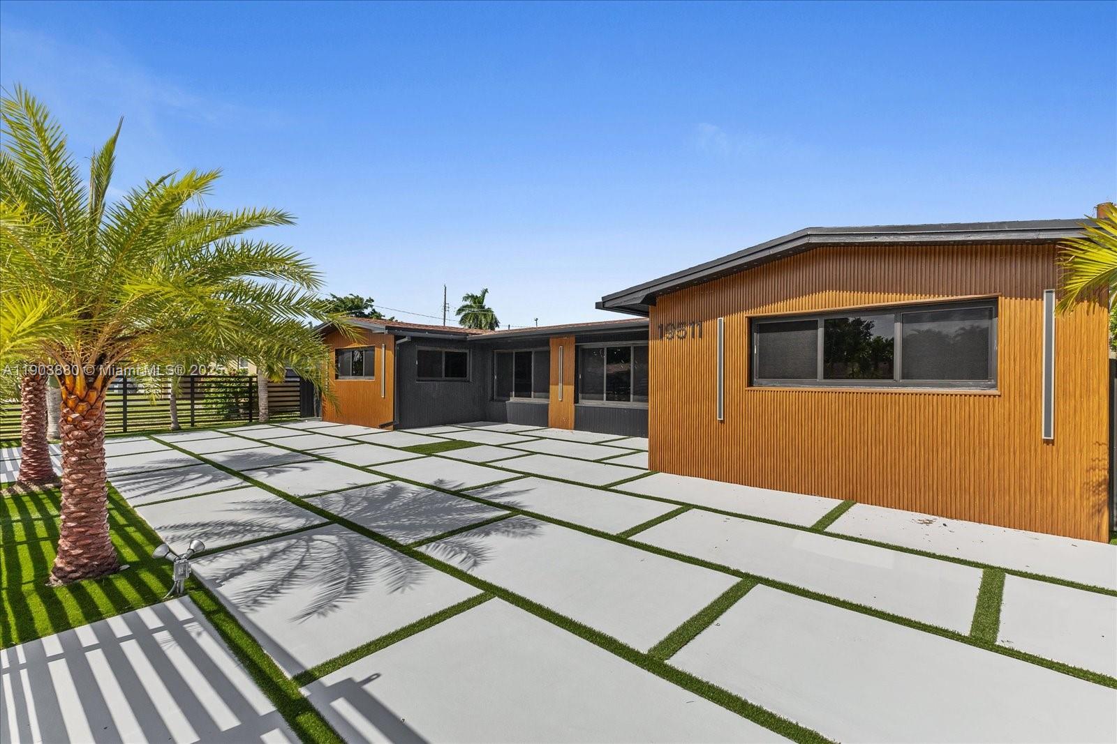 GREYKNOLL ESTATES - Residential