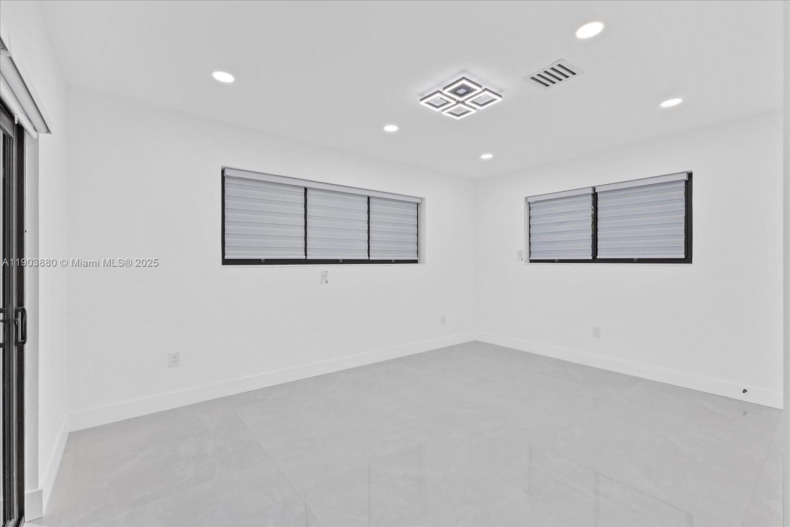 GREYKNOLL ESTATES - Residential