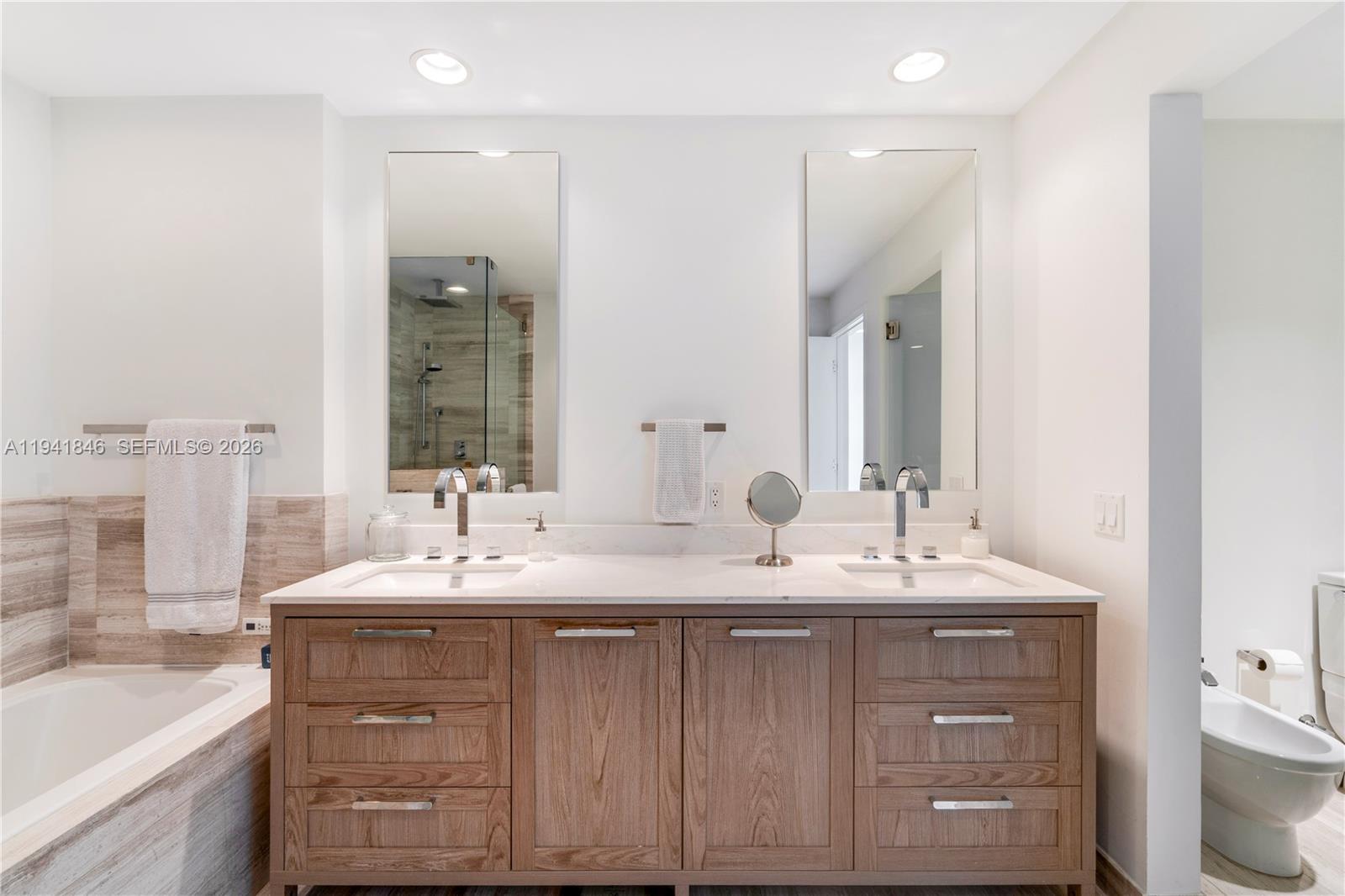 OCEANA KEY BISCAYNE CONDO - Residential