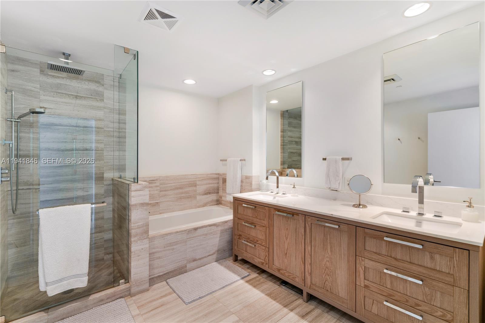OCEANA KEY BISCAYNE CONDO - Residential