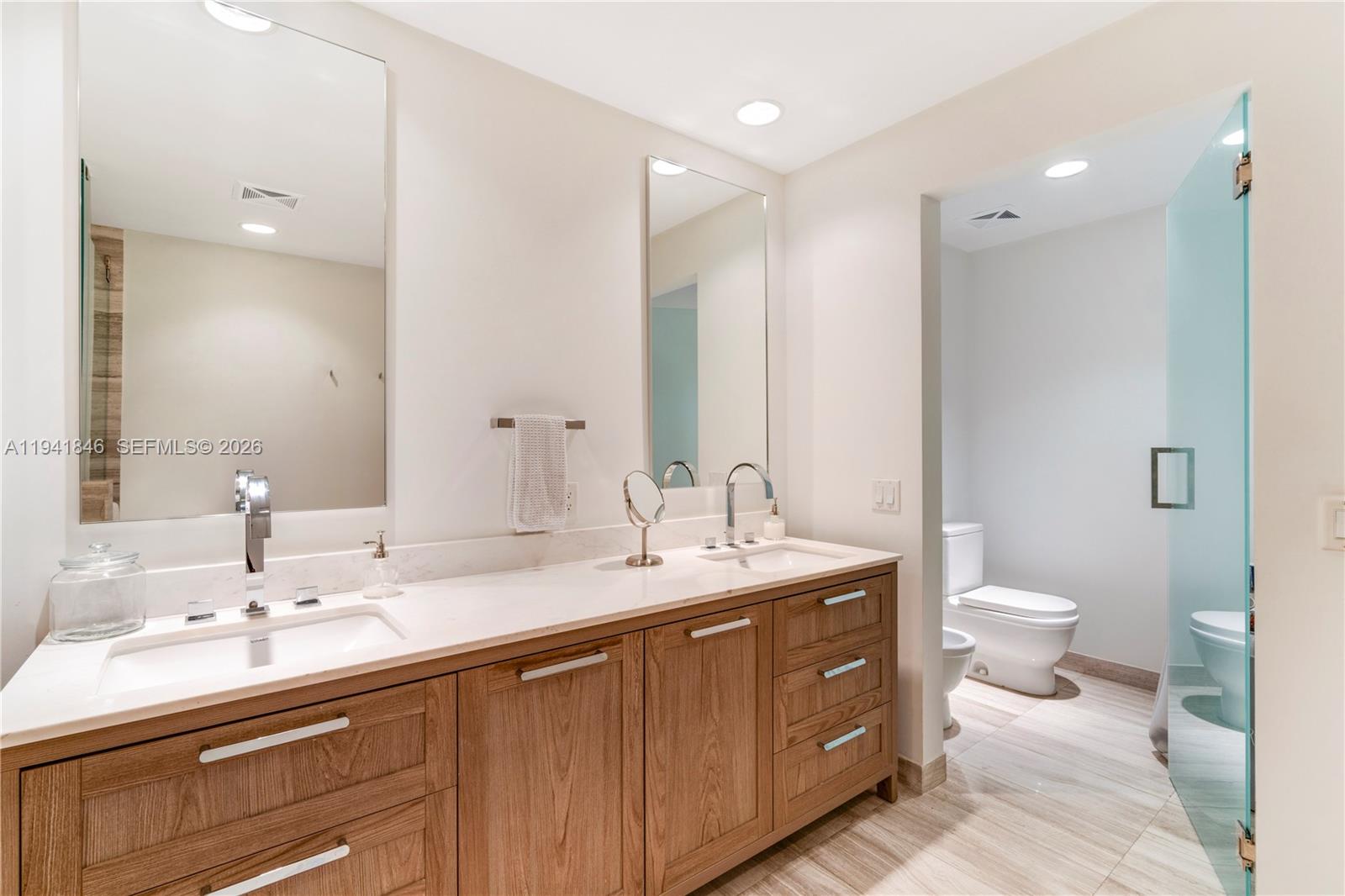 OCEANA KEY BISCAYNE CONDO - Residential