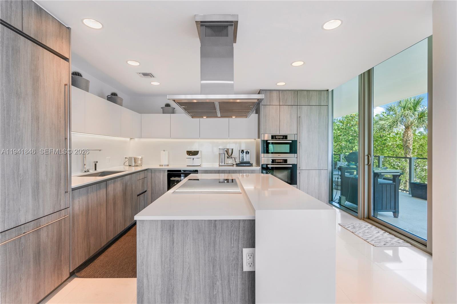 OCEANA KEY BISCAYNE CONDO - Residential