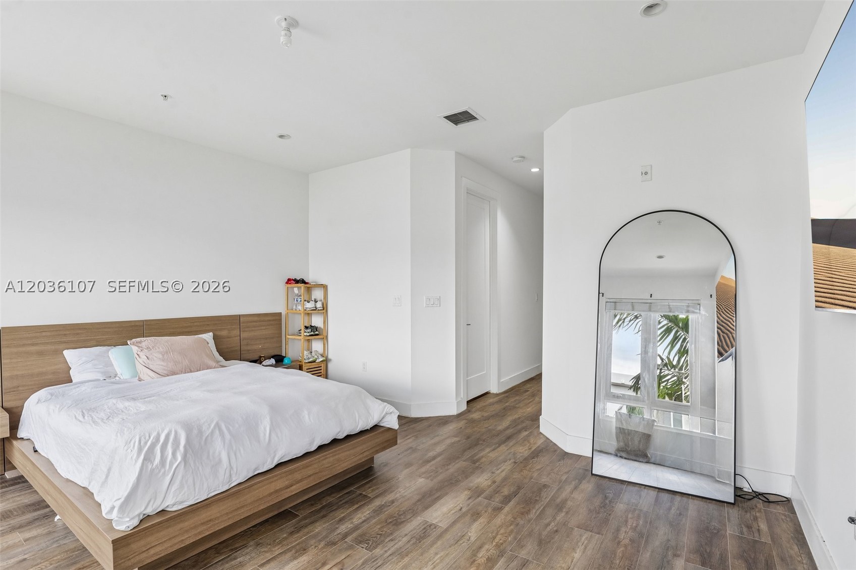 LANDMARK AT DORAL CONDO - Residential
