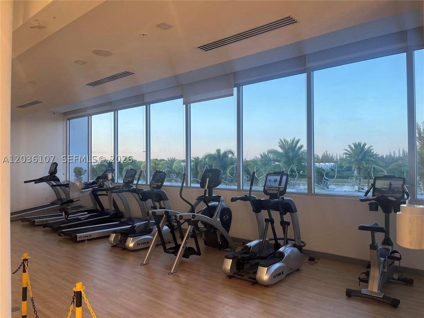 LANDMARK AT DORAL CONDO - Residential