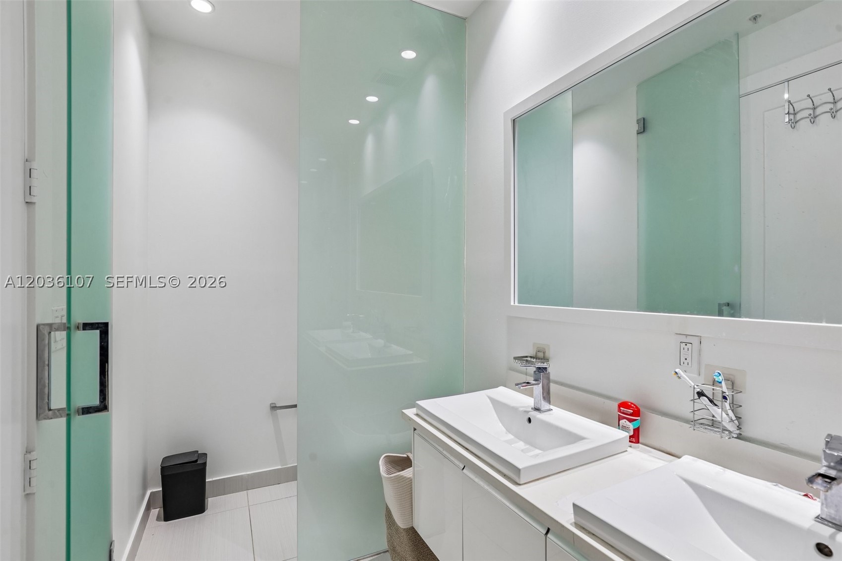 LANDMARK AT DORAL CONDO - Residential
