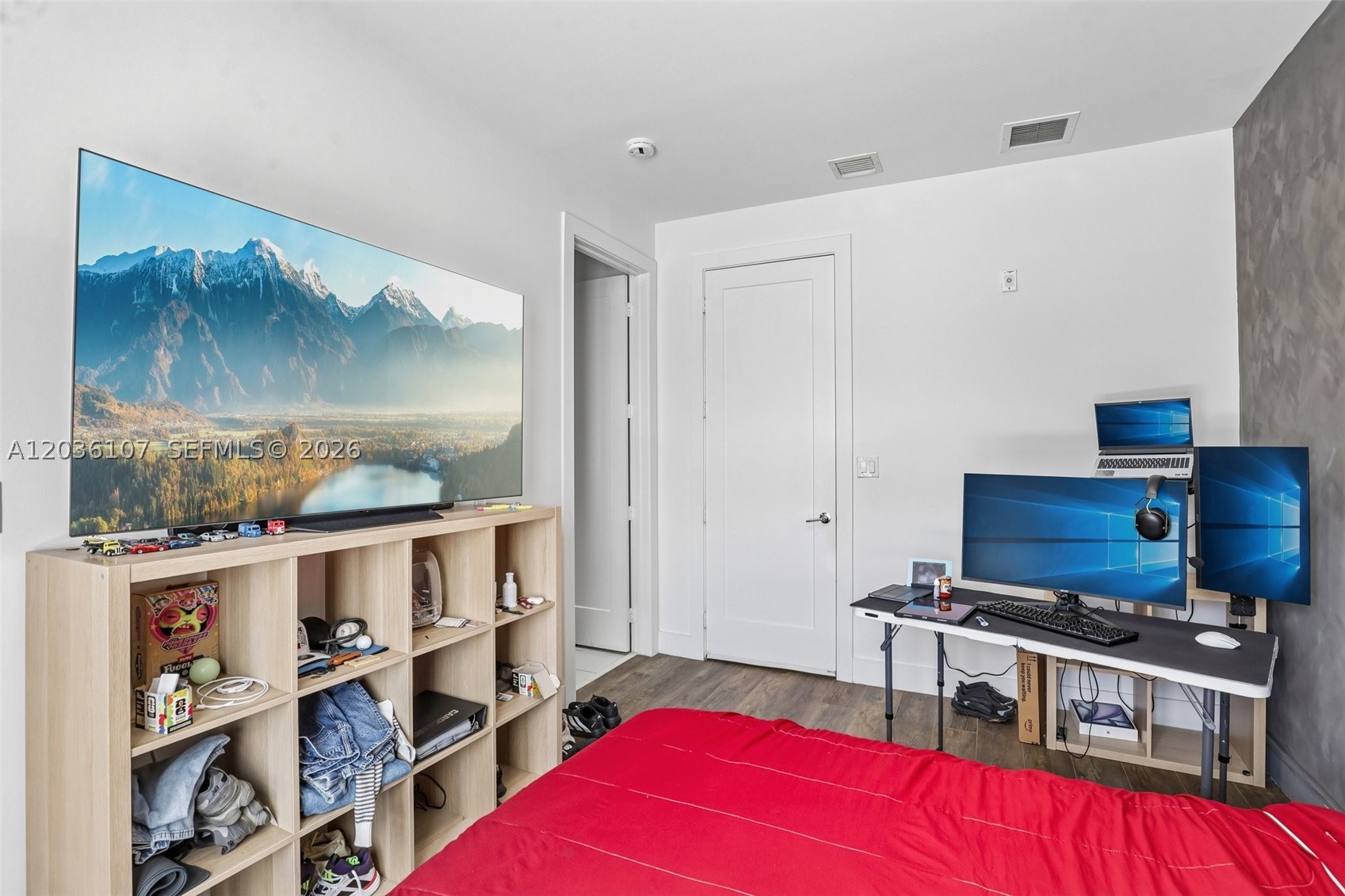 LANDMARK AT DORAL CONDO - Residential