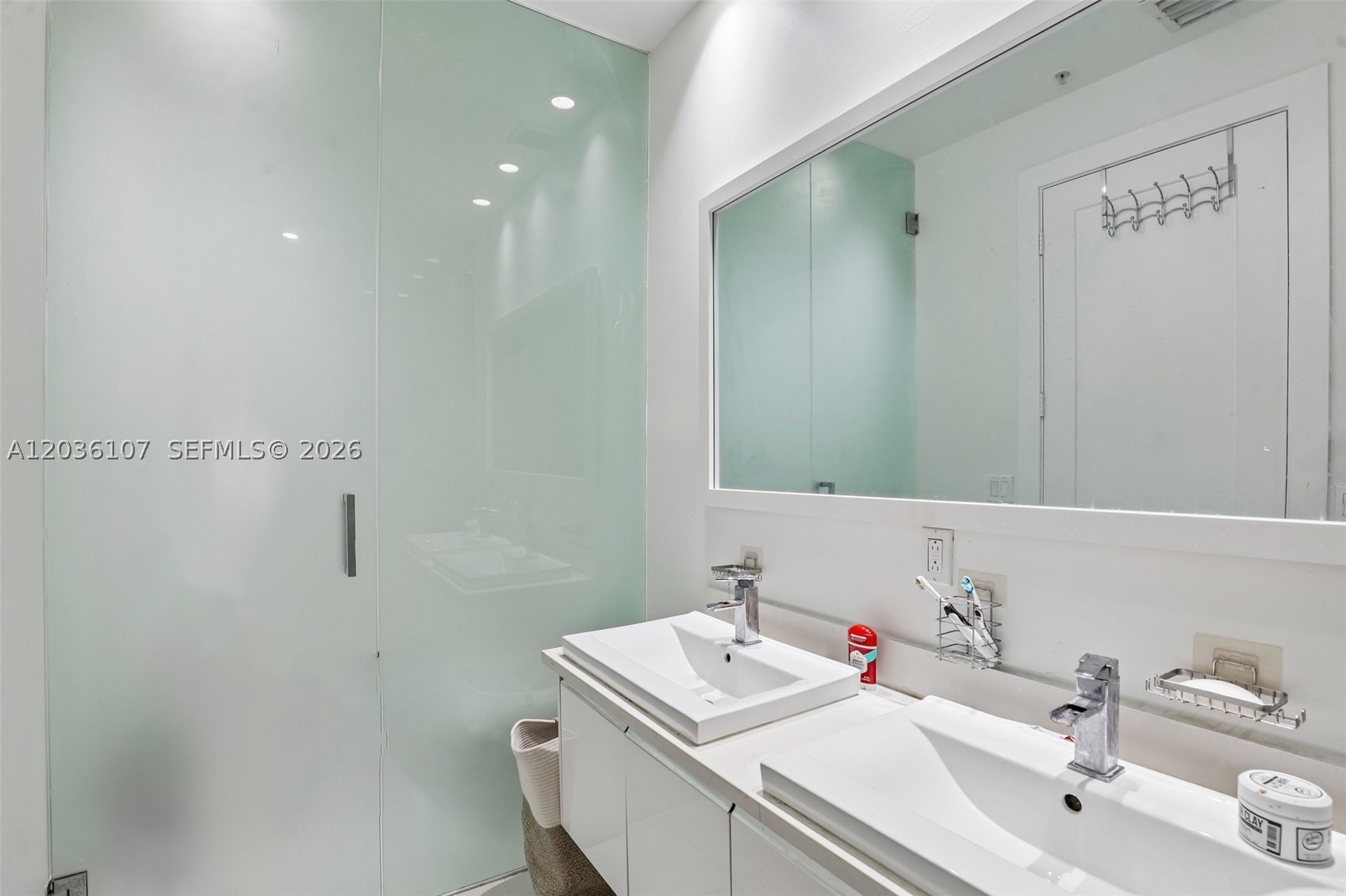 LANDMARK AT DORAL CONDO - Residential