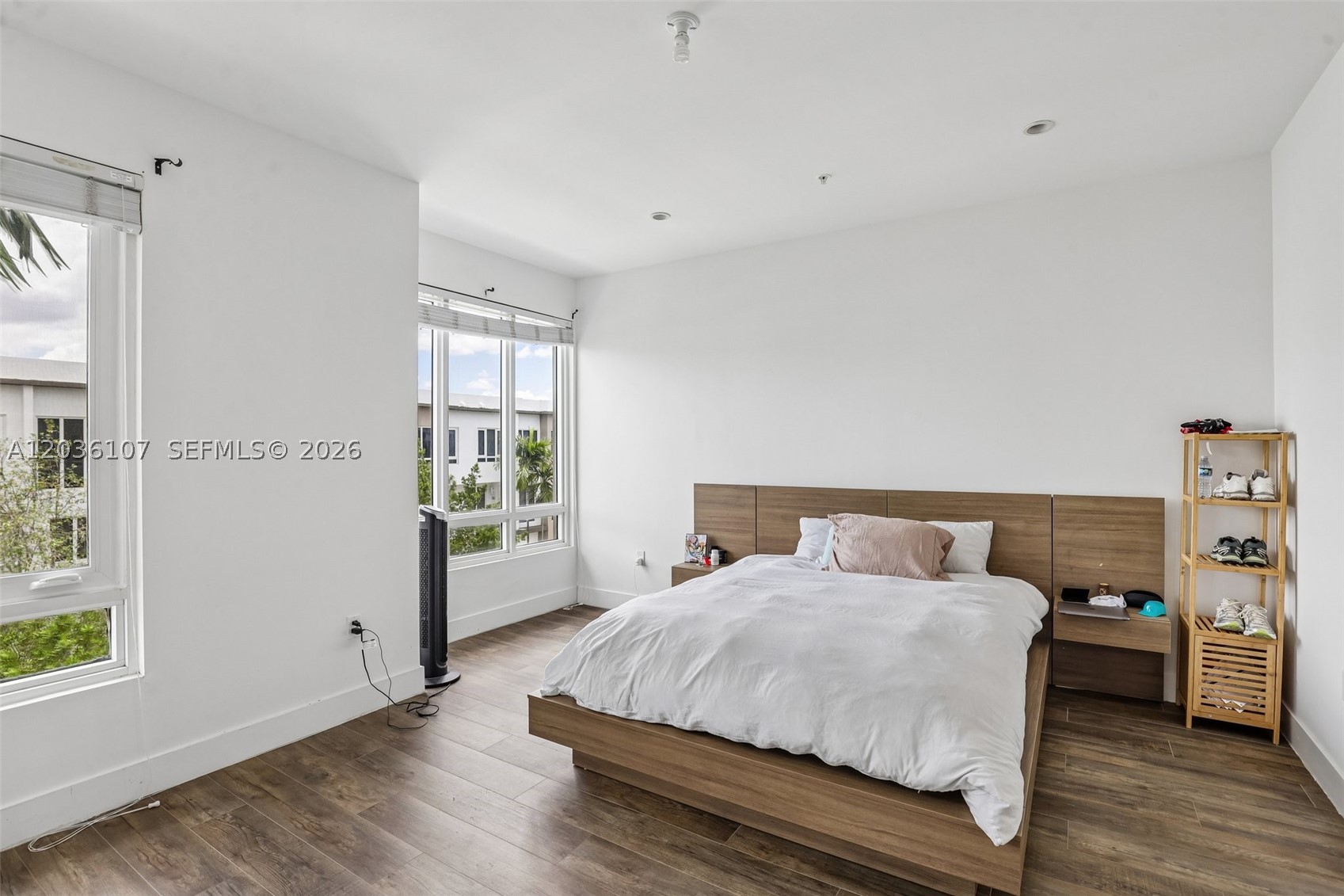 LANDMARK AT DORAL CONDO - Residential