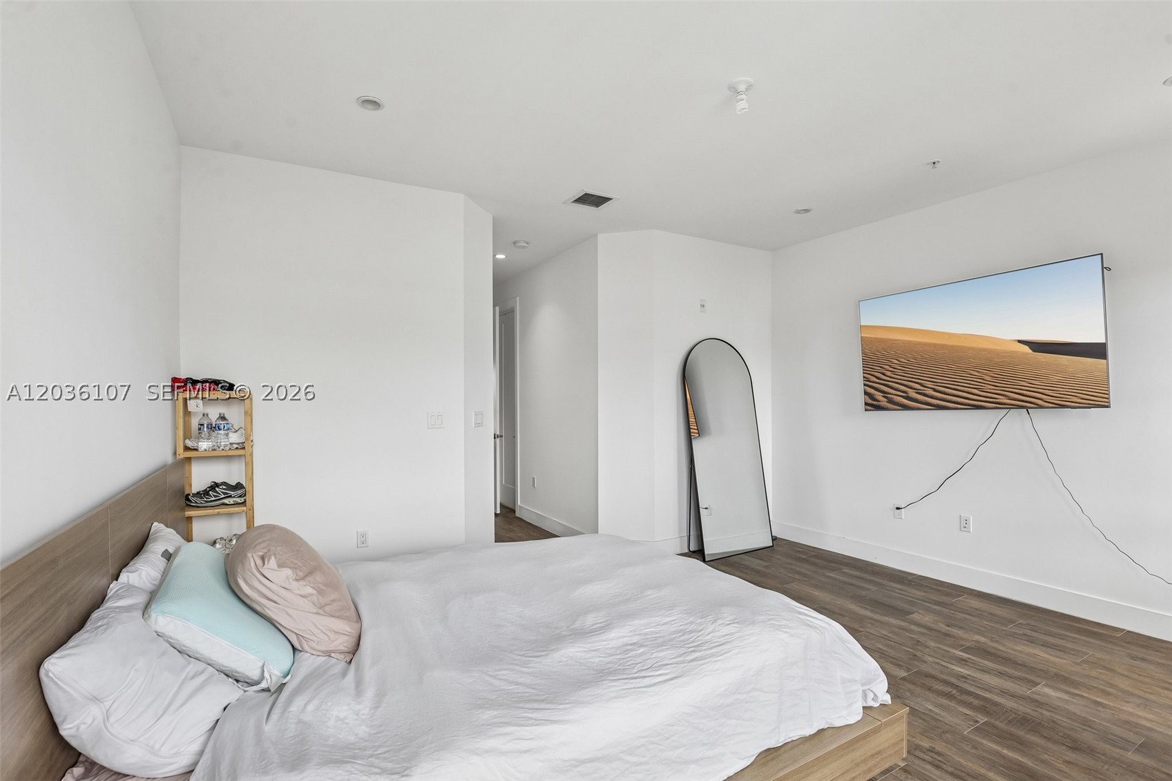 LANDMARK AT DORAL CONDO - Residential