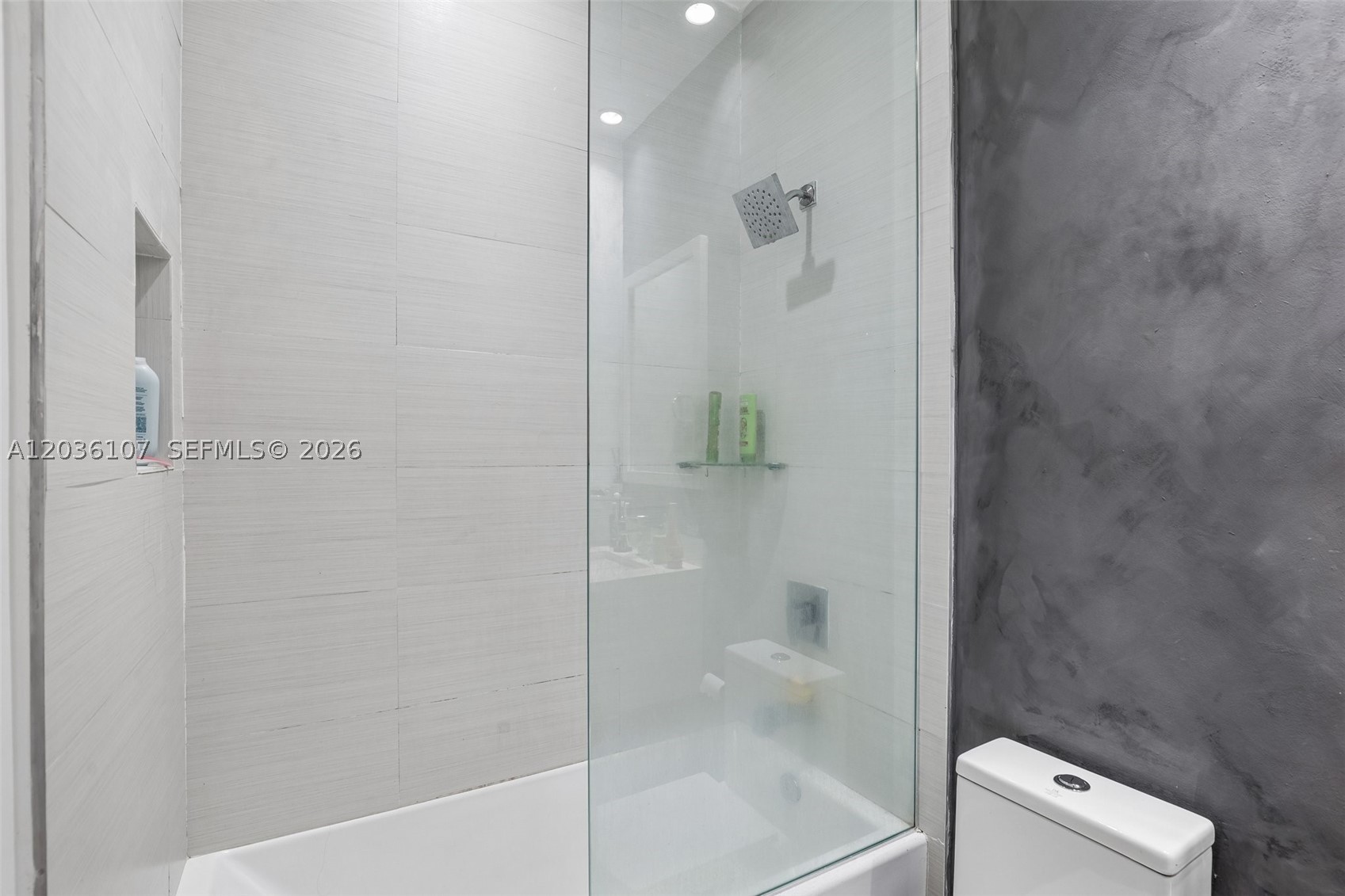 LANDMARK AT DORAL CONDO - Residential