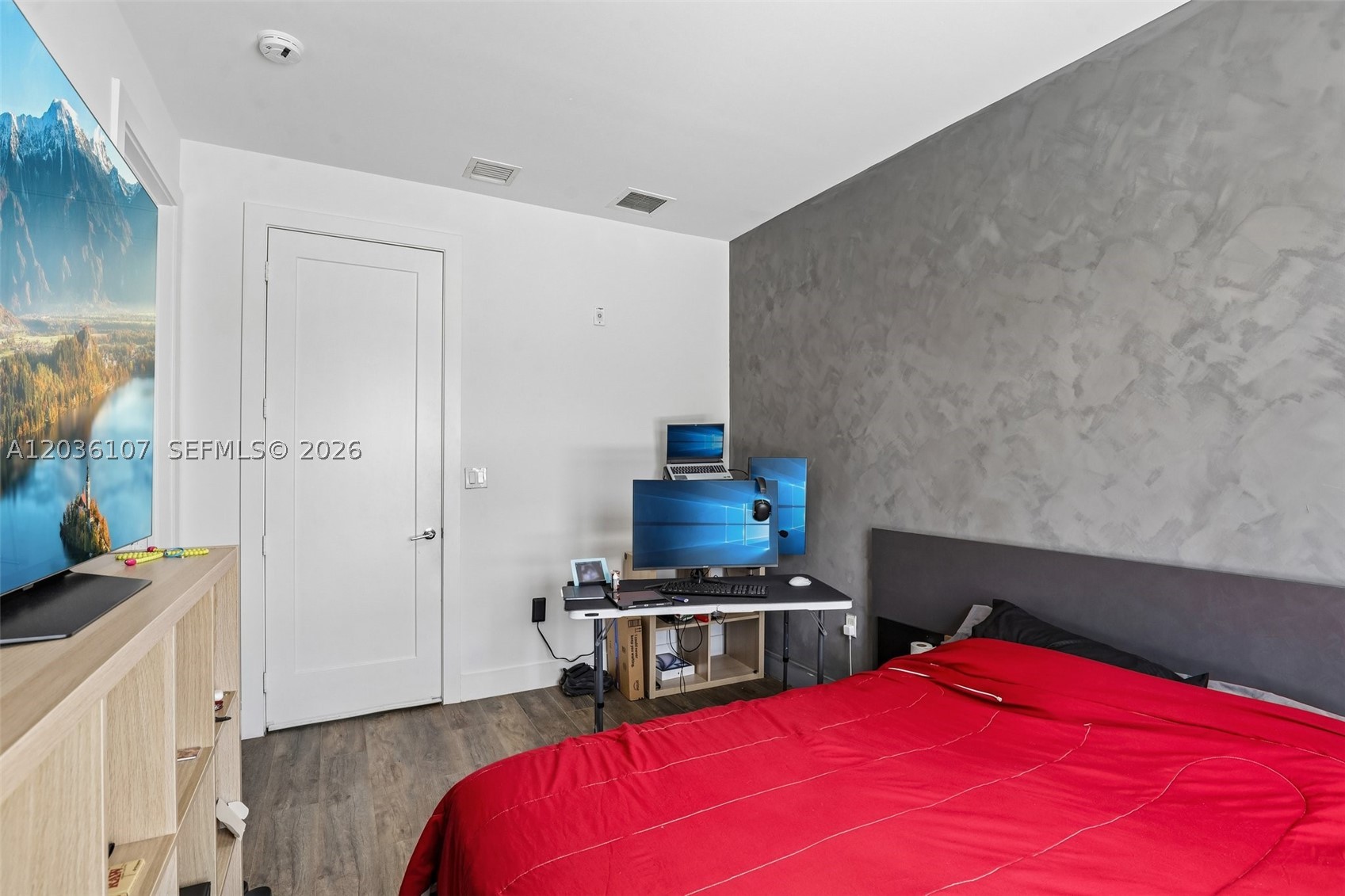 LANDMARK AT DORAL CONDO - Residential