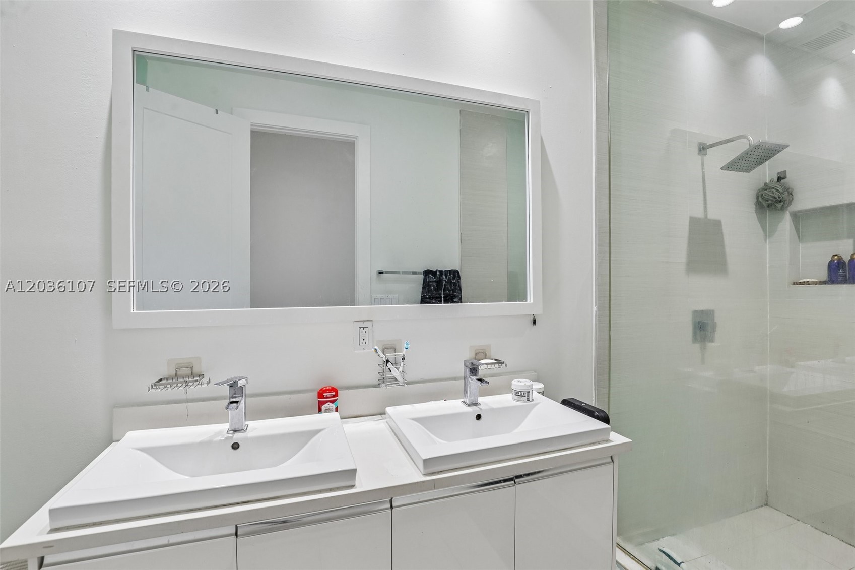 LANDMARK AT DORAL CONDO - Residential