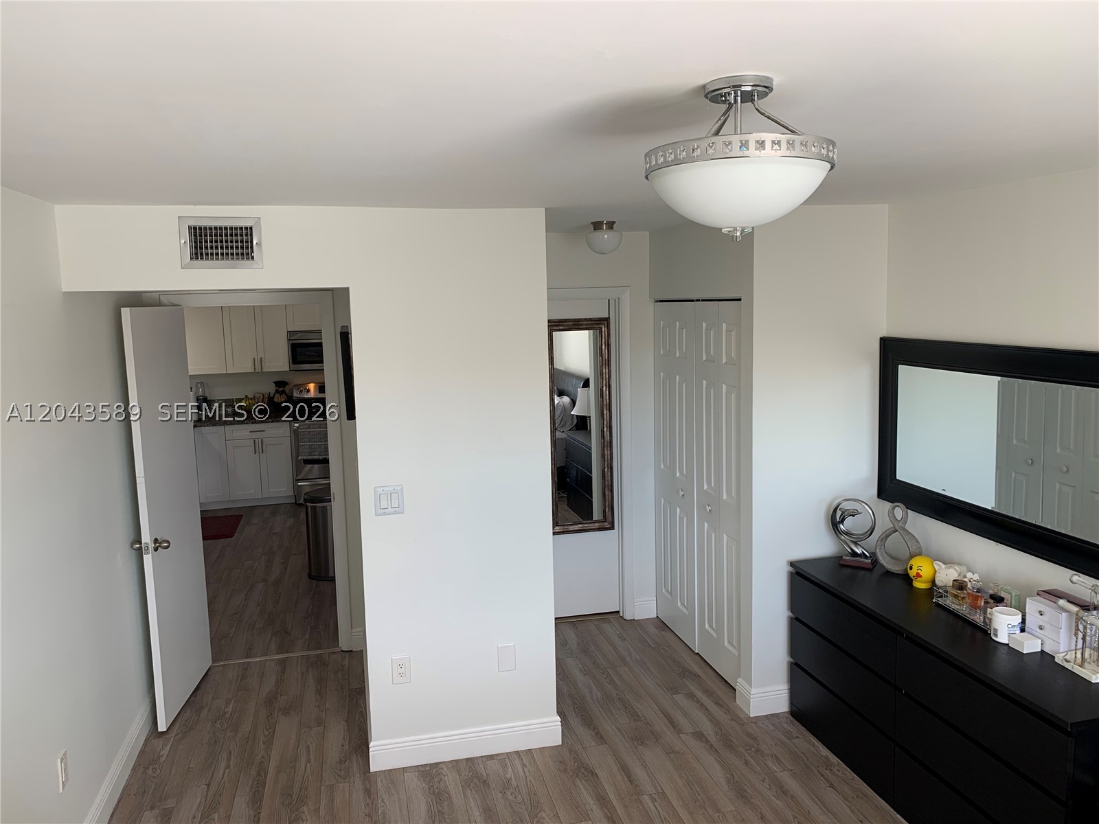 LE CLUB AT OLD CUTLER CON - Residential