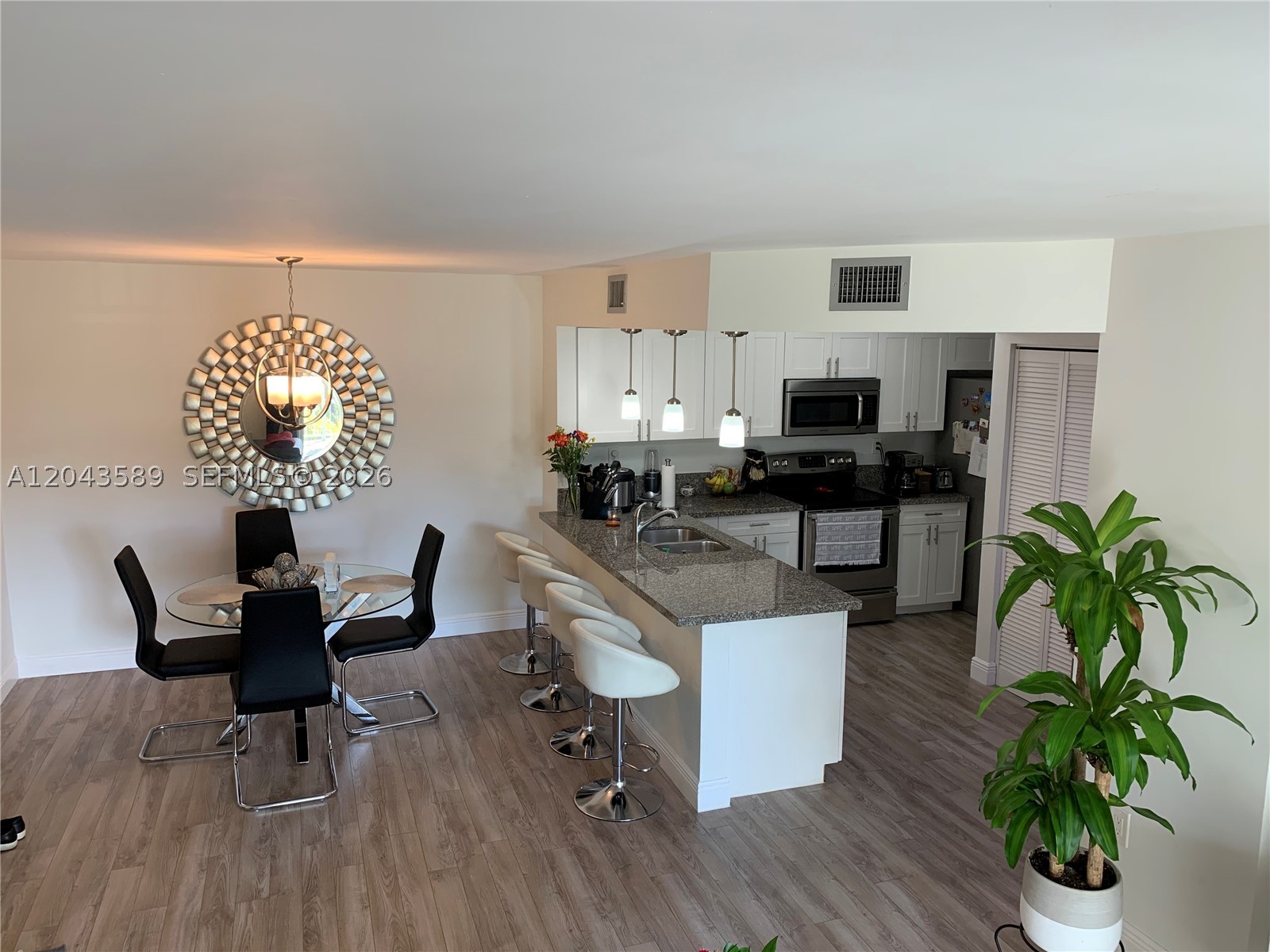 LE CLUB AT OLD CUTLER CON - Residential