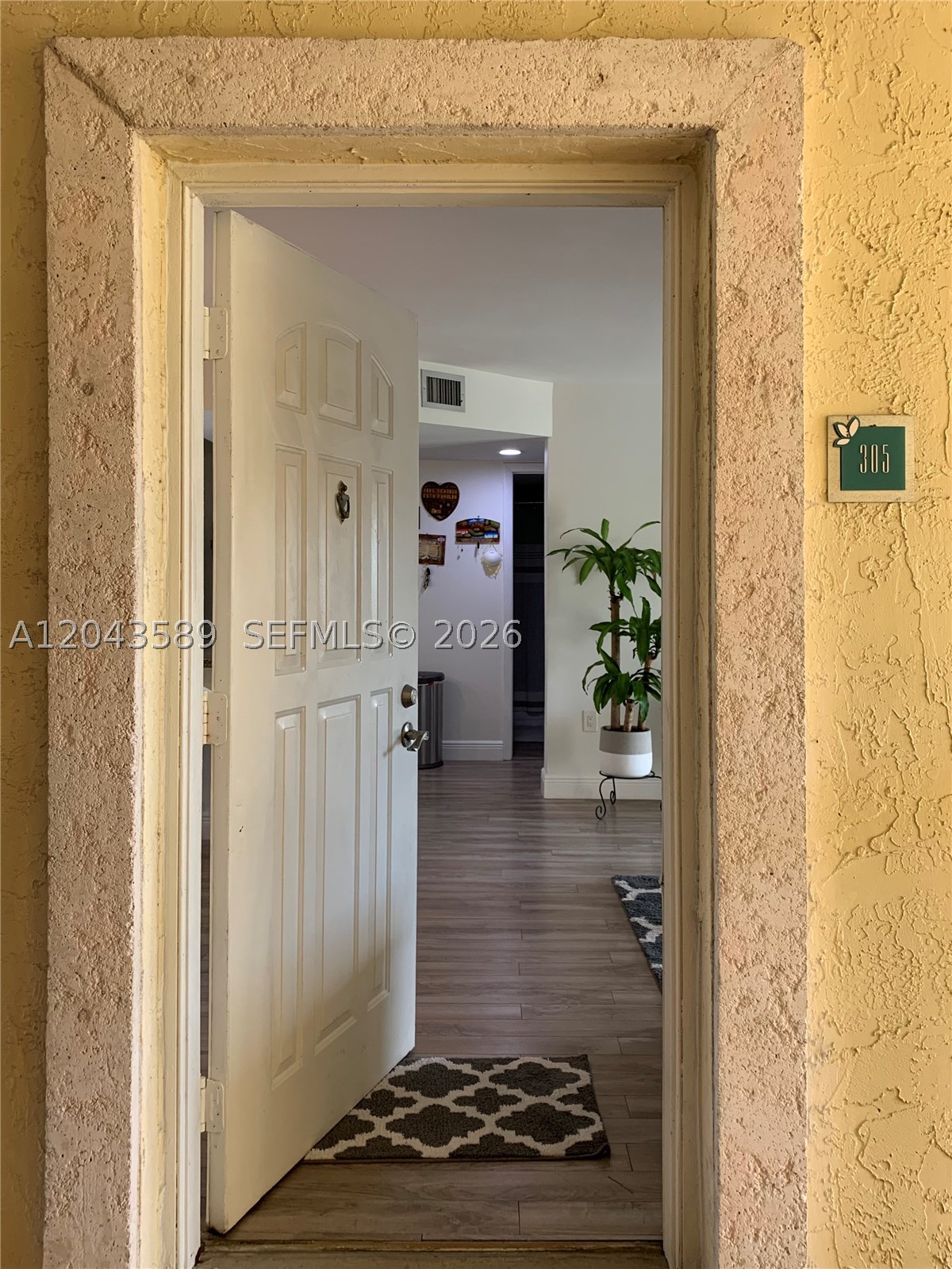 LE CLUB AT OLD CUTLER CON - Residential