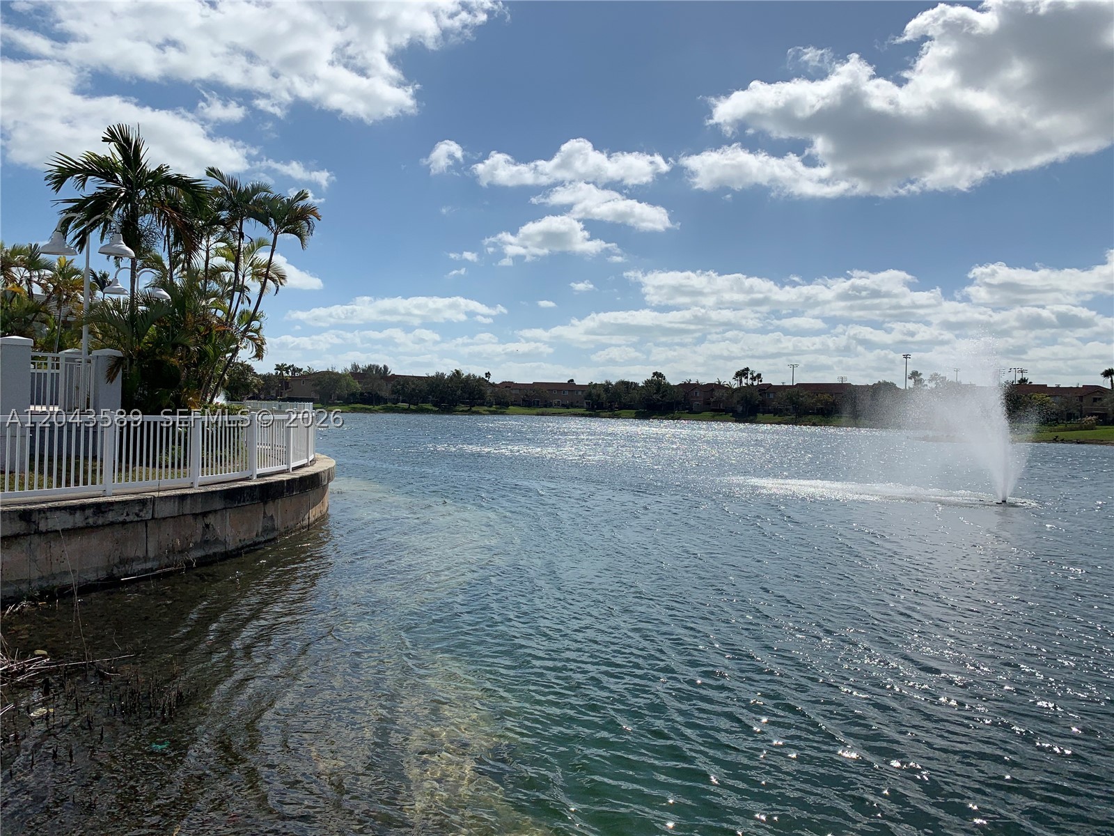LE CLUB AT OLD CUTLER CON - Residential
