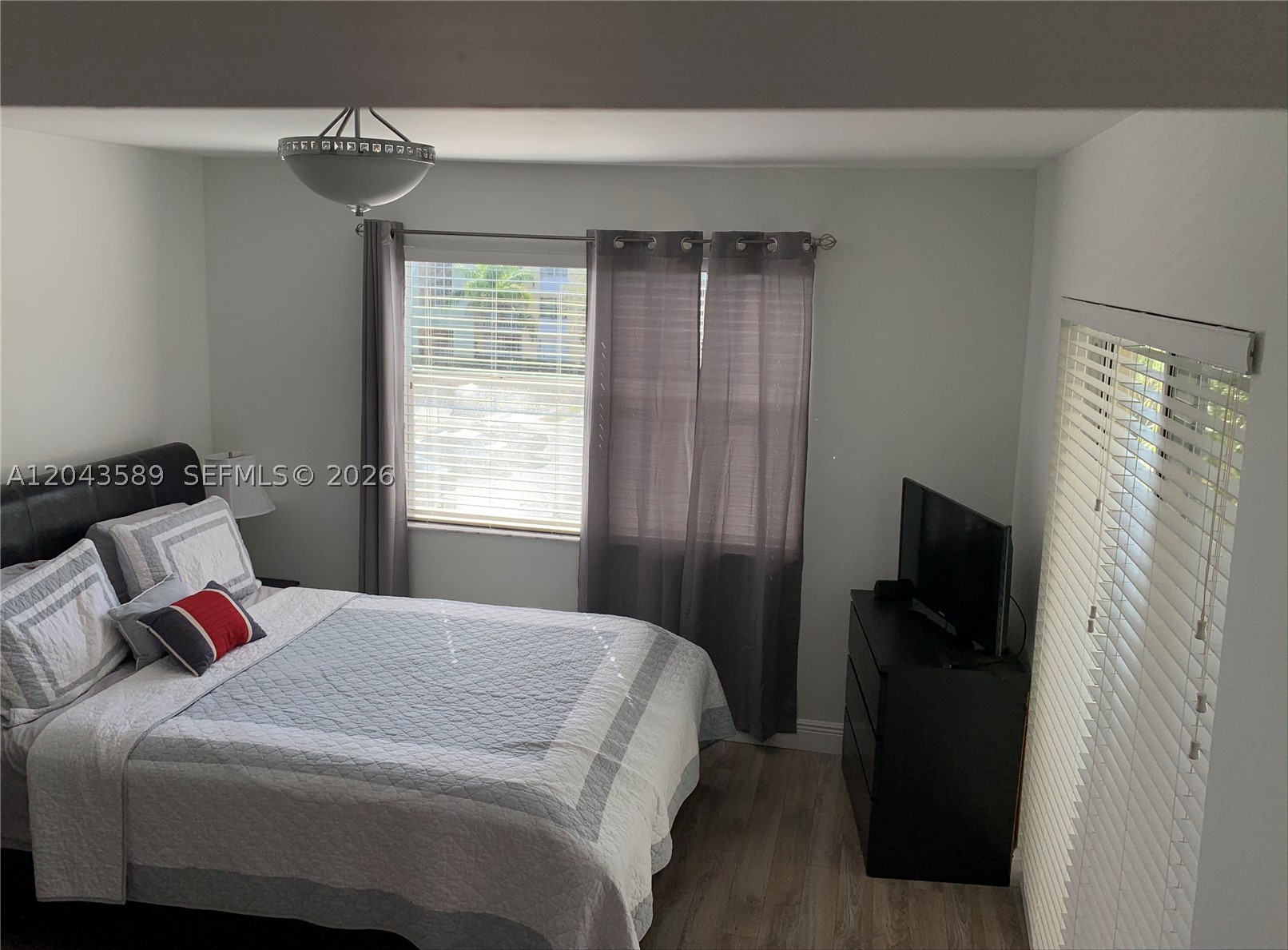 LE CLUB AT OLD CUTLER CON - Residential