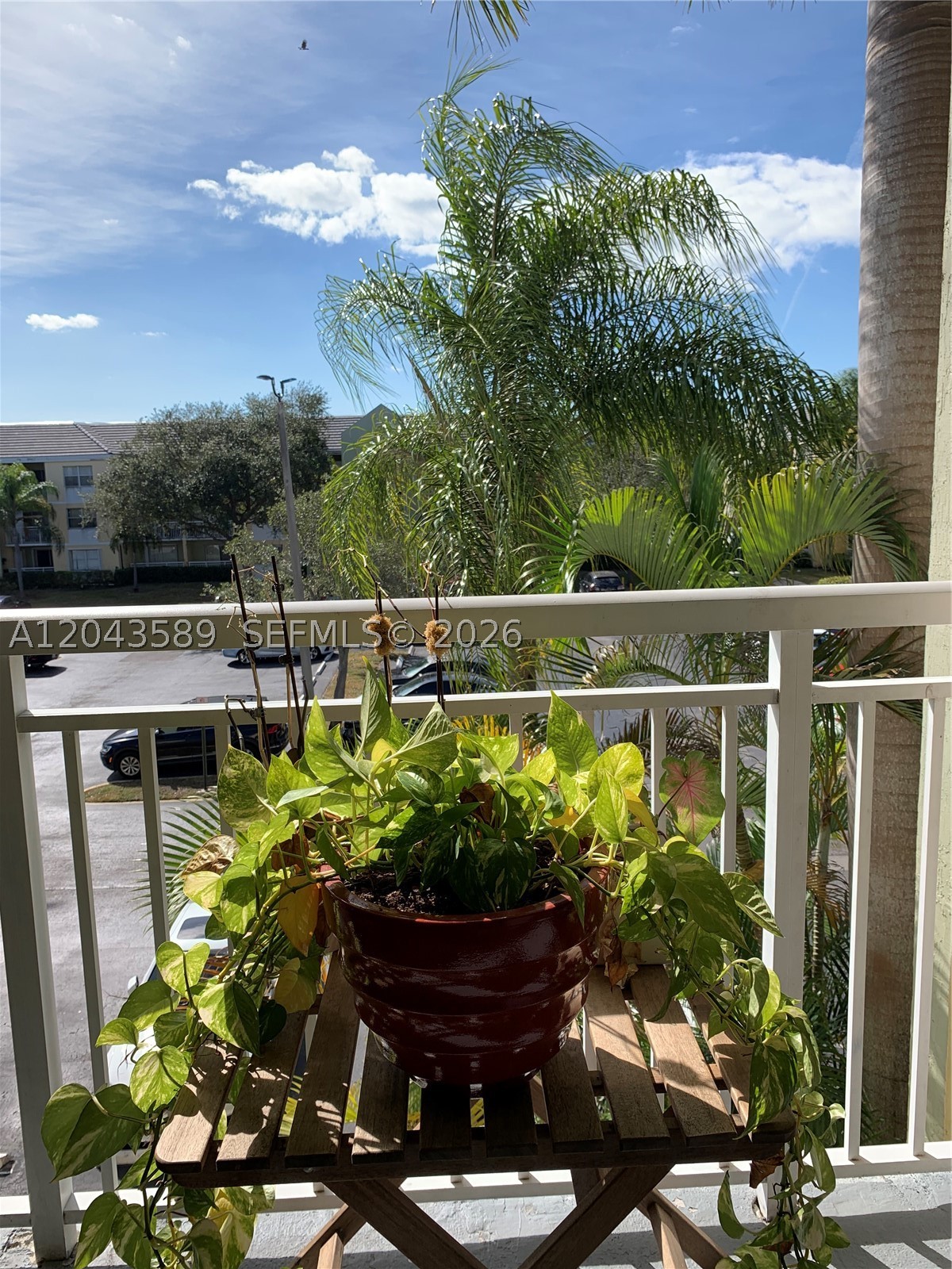 LE CLUB AT OLD CUTLER CON - Residential