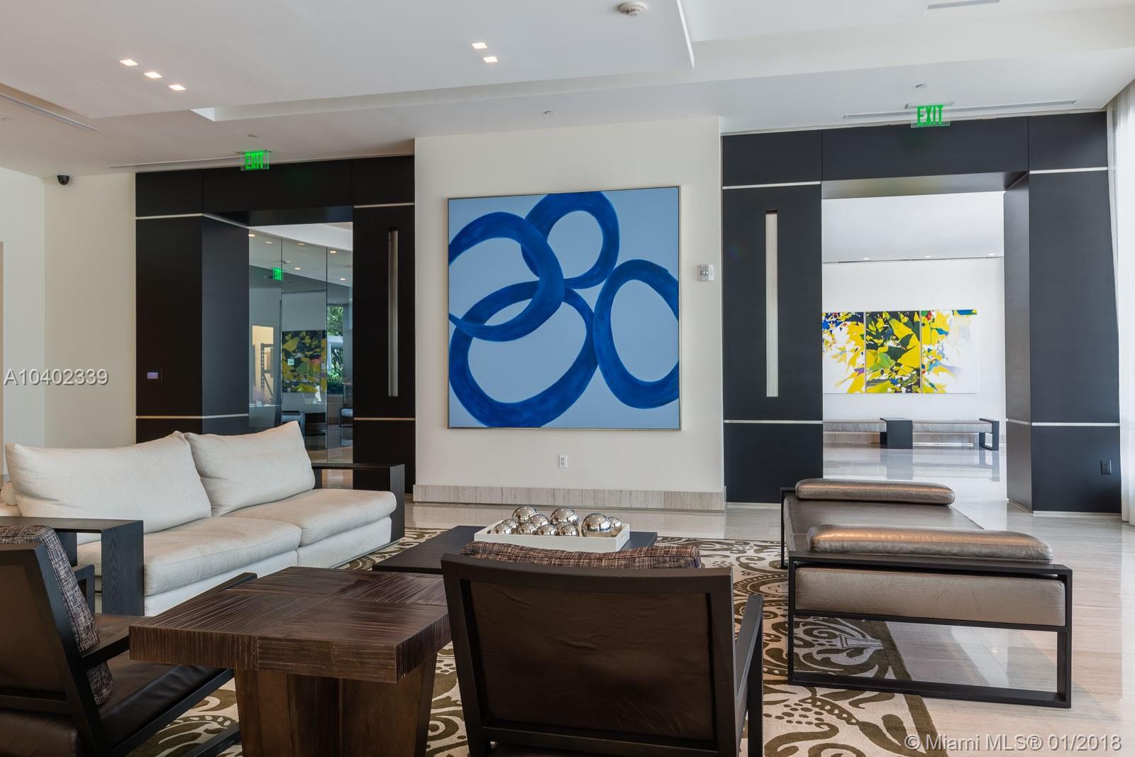 CONTINUUM ON SOUTH BEACH - Residential