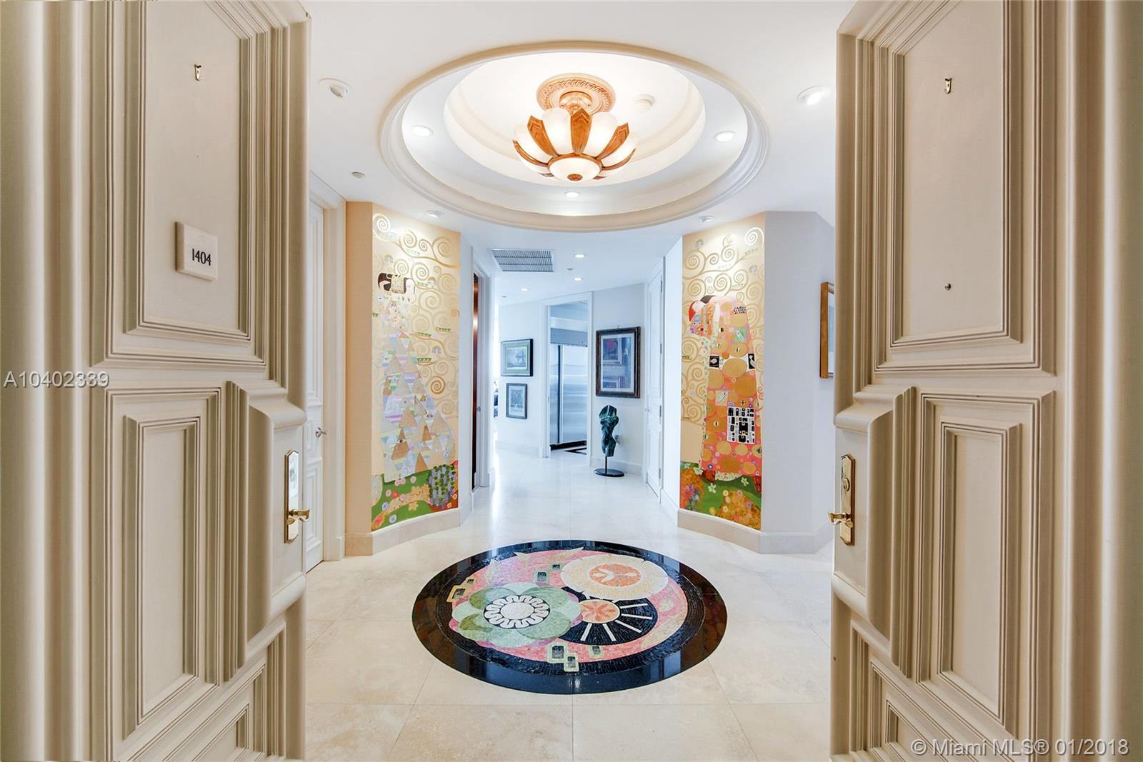 CONTINUUM ON SOUTH BEACH - Residential