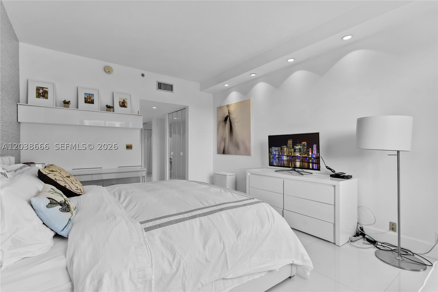 KEY COLONY NO 2 CONDO - Residential Lease