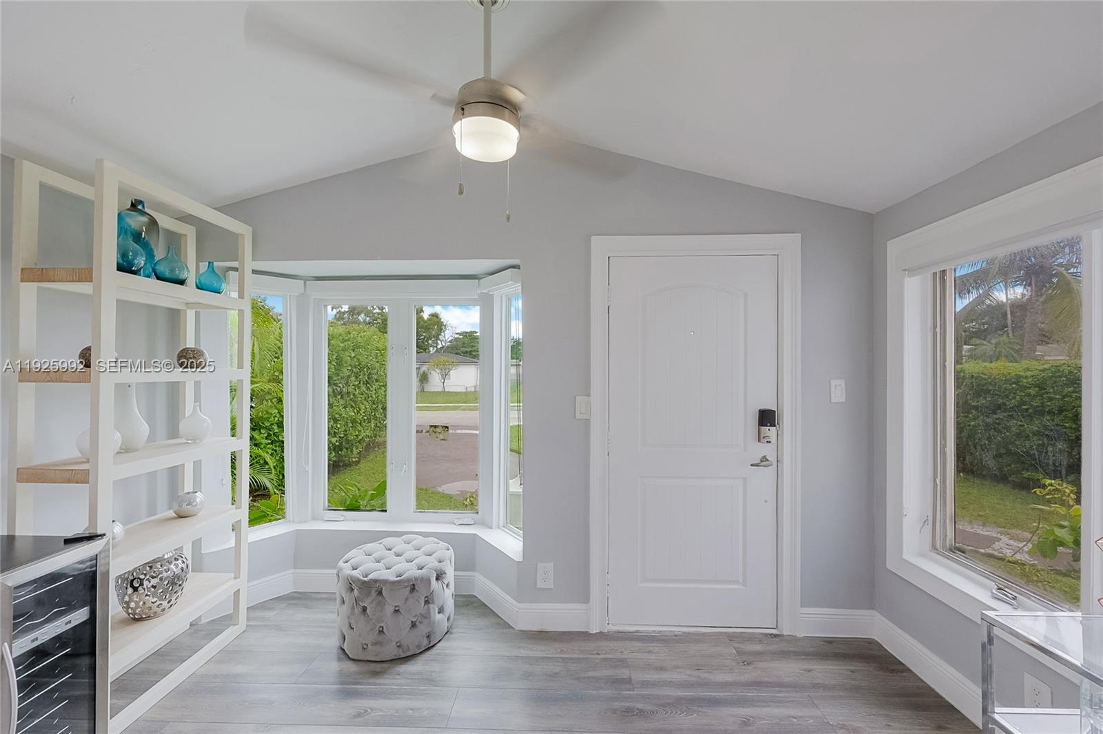HOLLYWOOD PARK - Residential