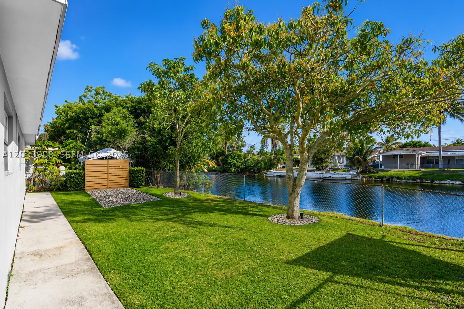 SUNRISE GOLF VILLAGE SEC - Residential