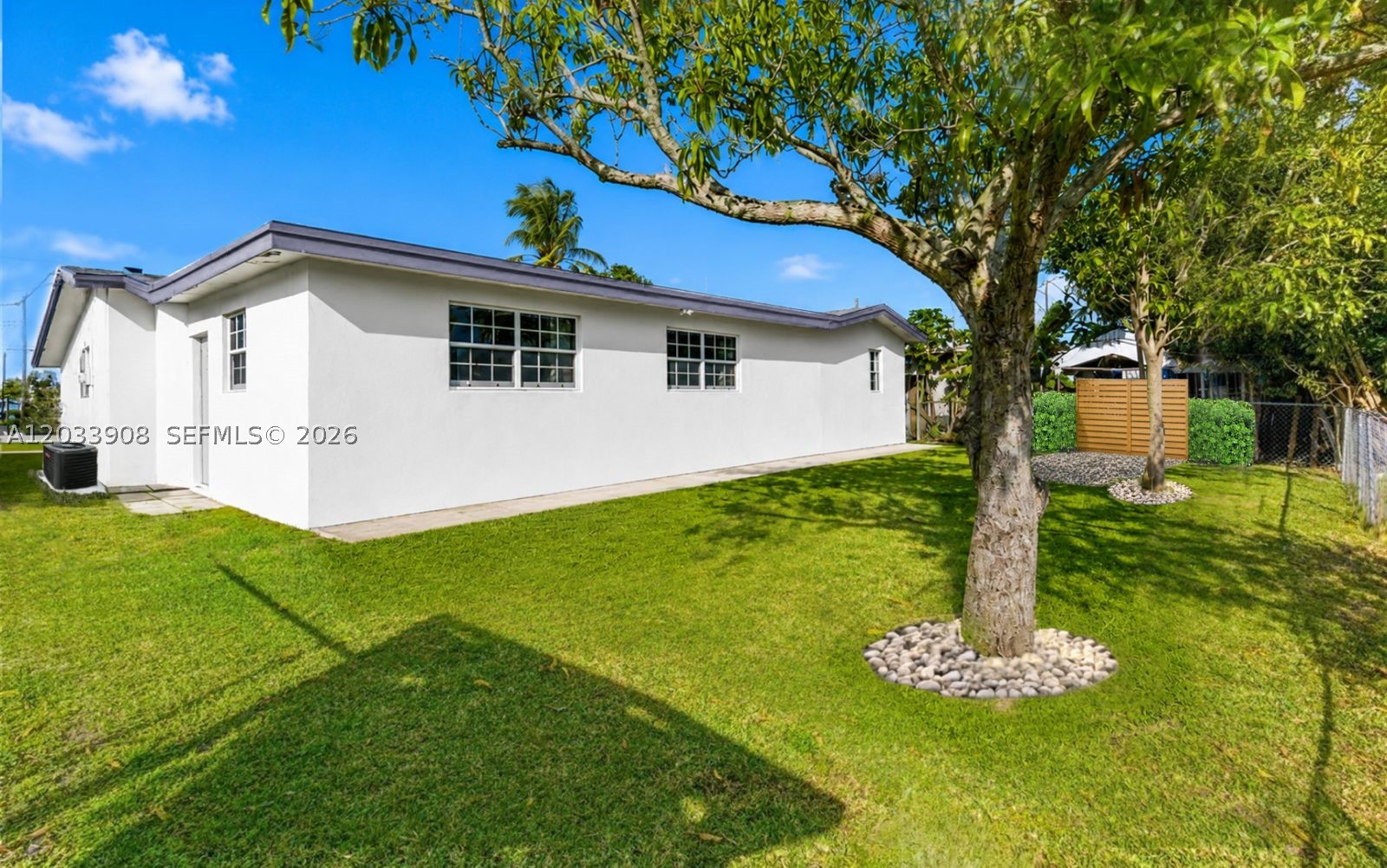 SUNRISE GOLF VILLAGE SEC - Residential