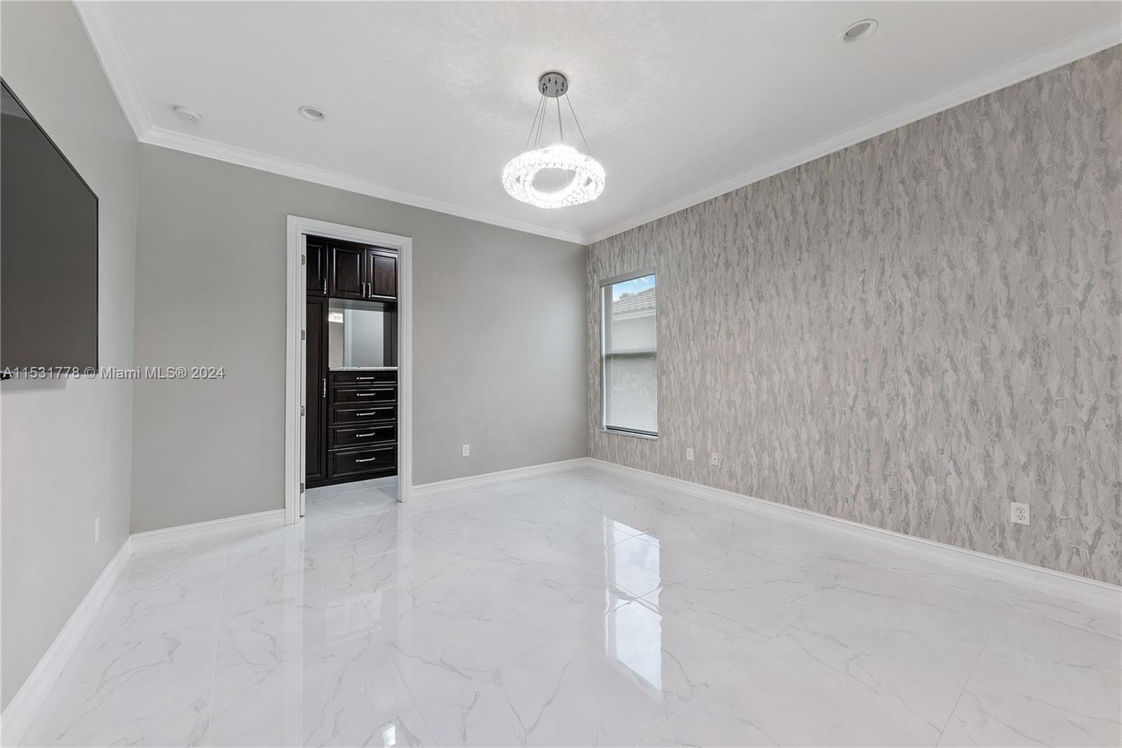 MILL CREEK - Residential
