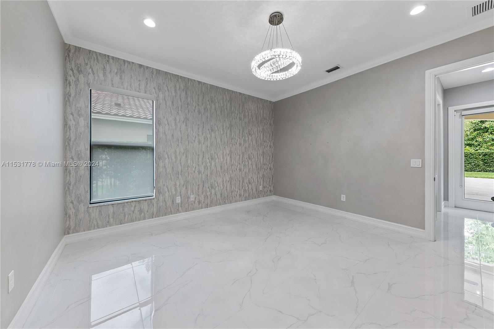 MILL CREEK - Residential