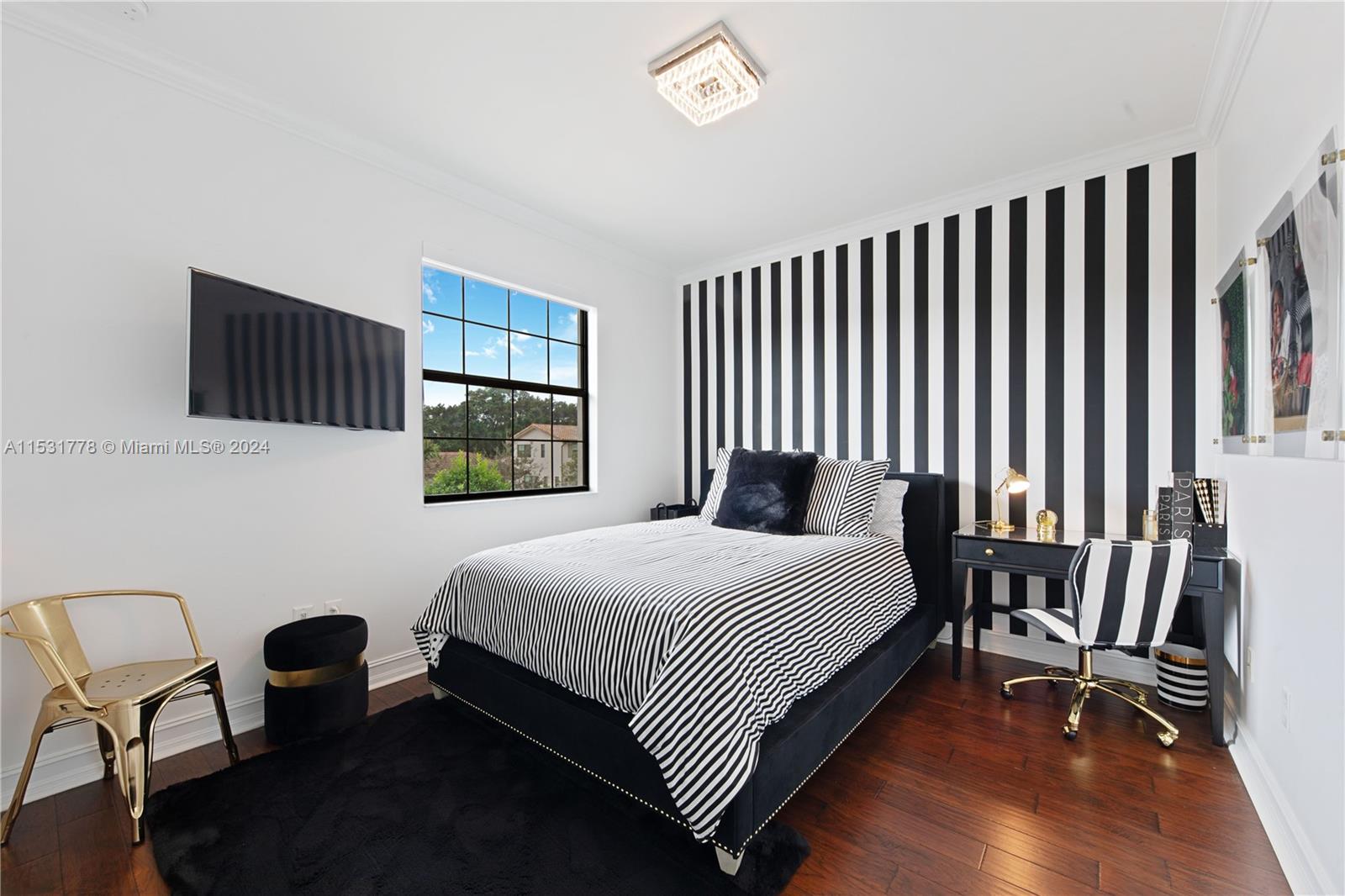 MILL CREEK - Residential