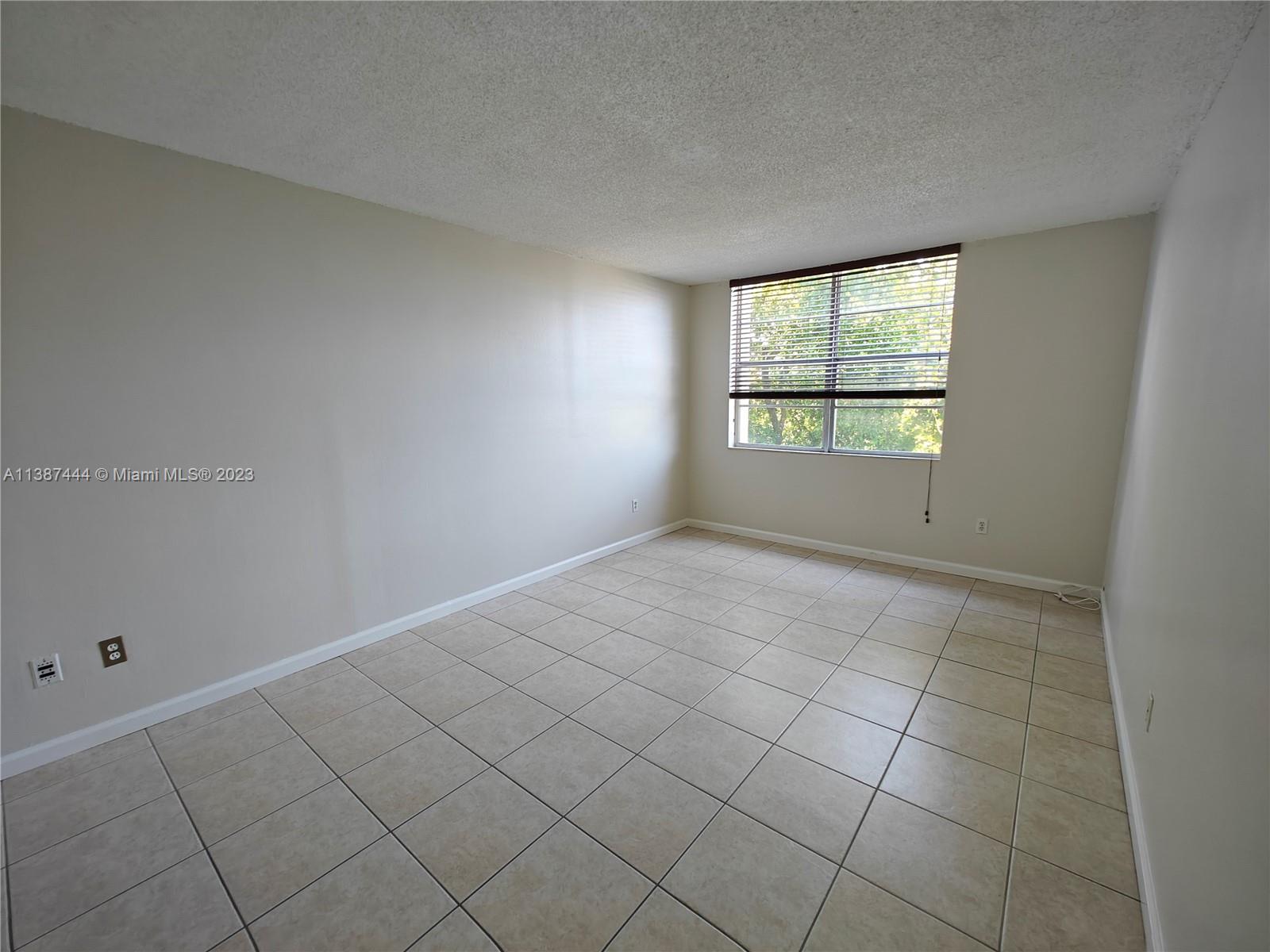 MONTECARLO CONDO - Residential Lease