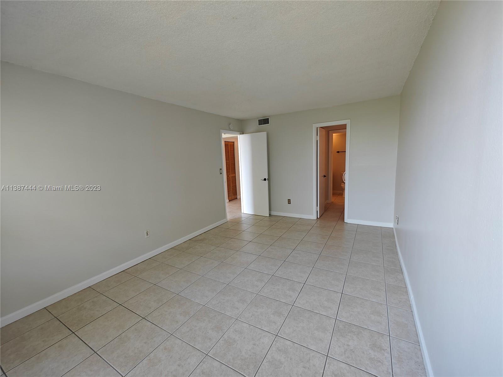 MONTECARLO CONDO - Residential Lease
