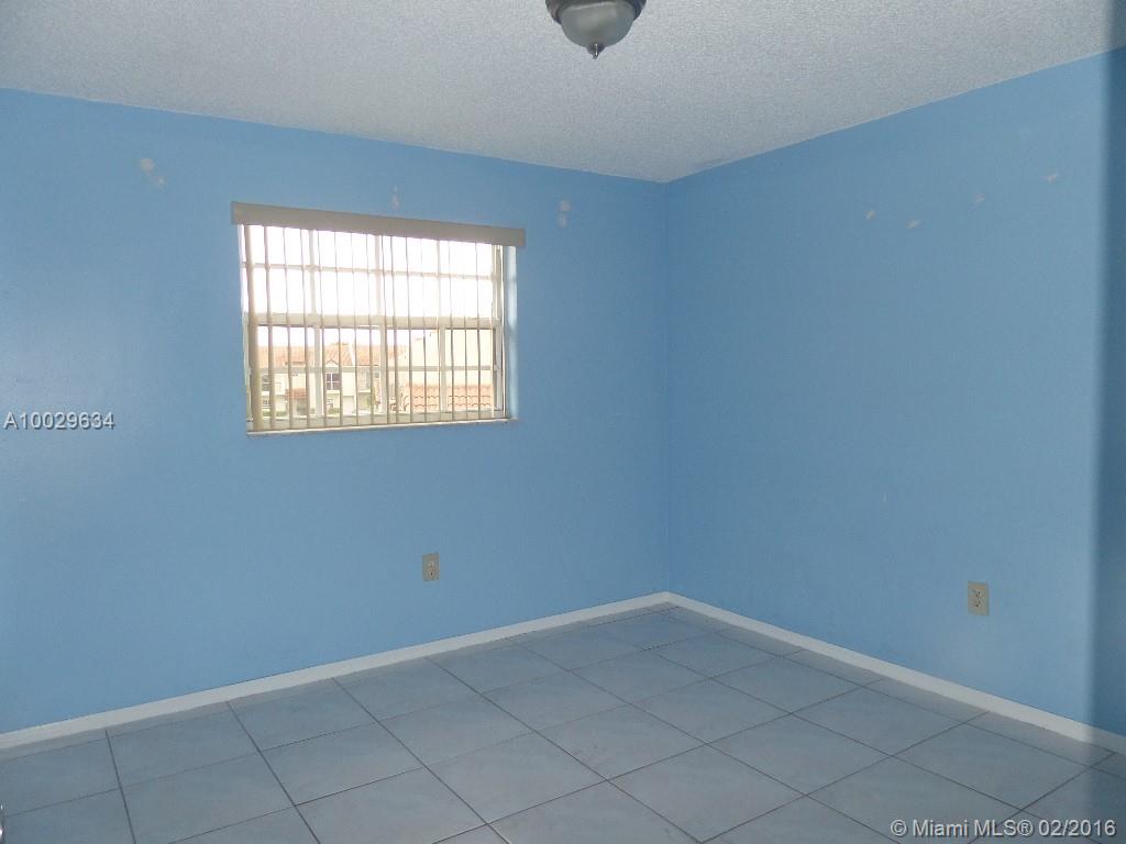 Terra Lake Villas Condo - Residential Lease
