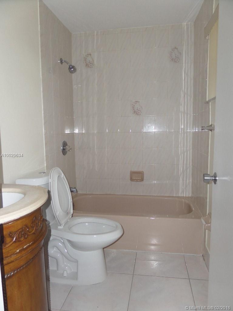 Terra Lake Villas Condo - Residential Lease